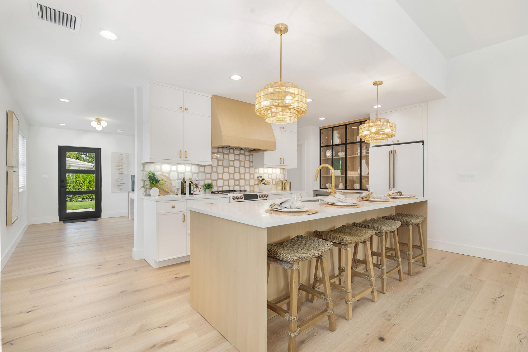 338 Alhambra Place