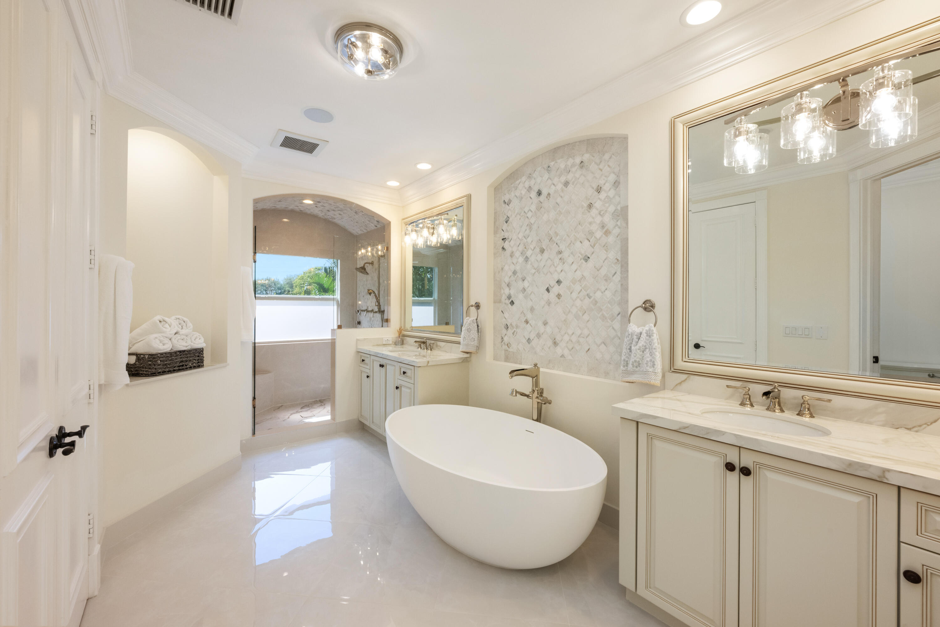 712 NE 71st Street
