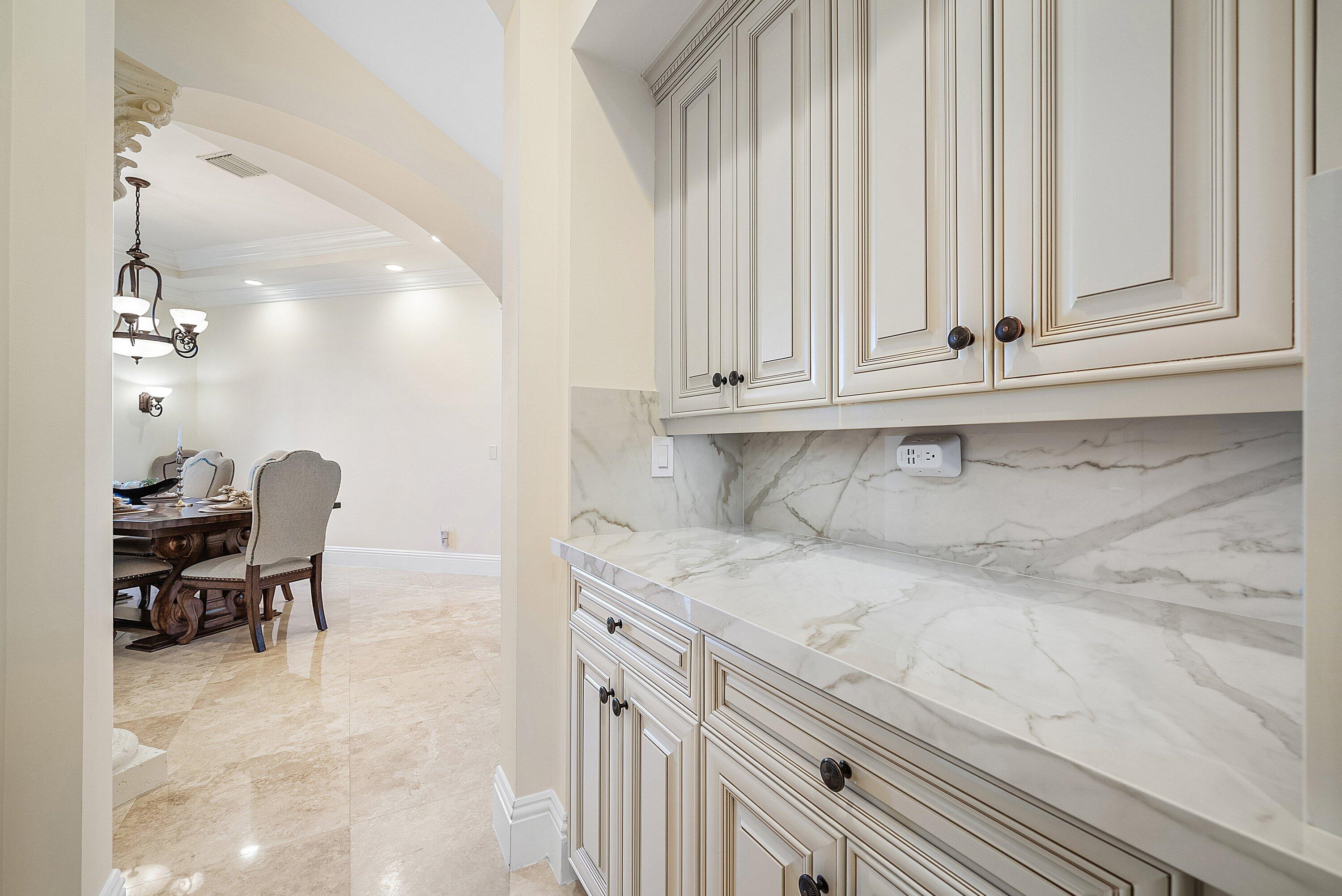712 NE 71st Street