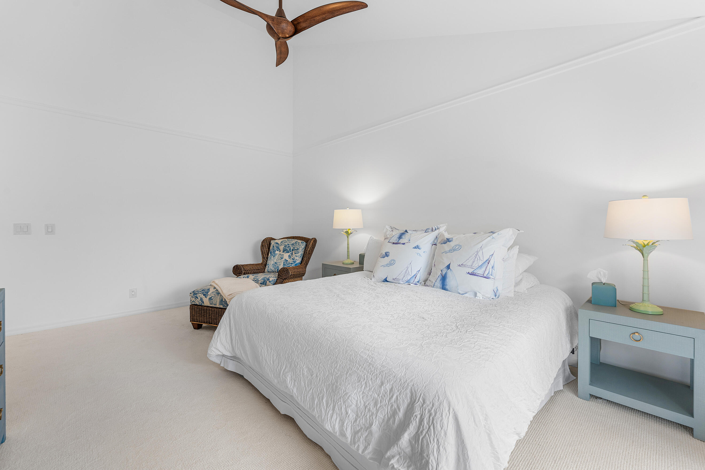 5578a N Ocean Boulevard 28f