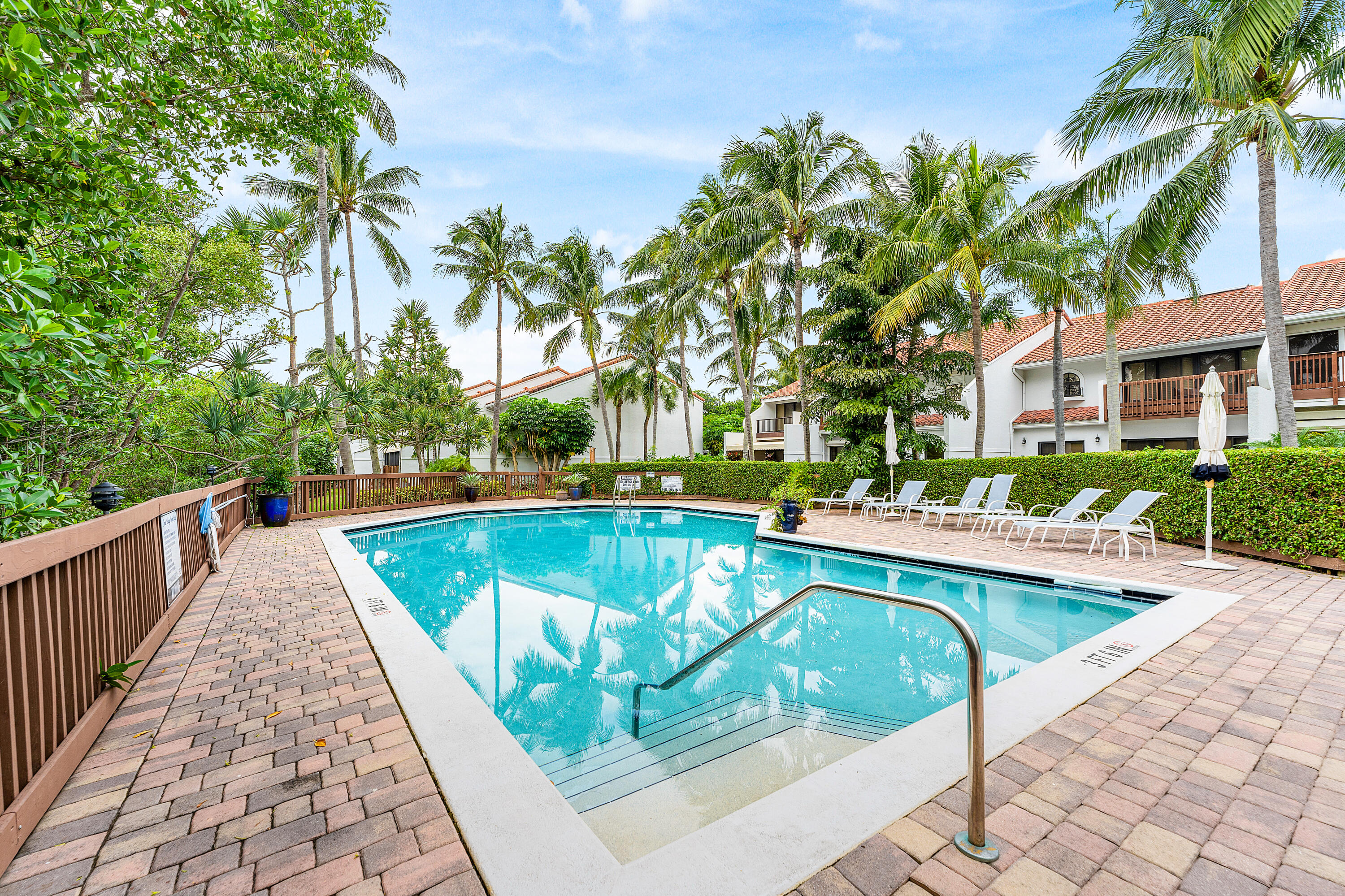 5578a N Ocean Boulevard 28f