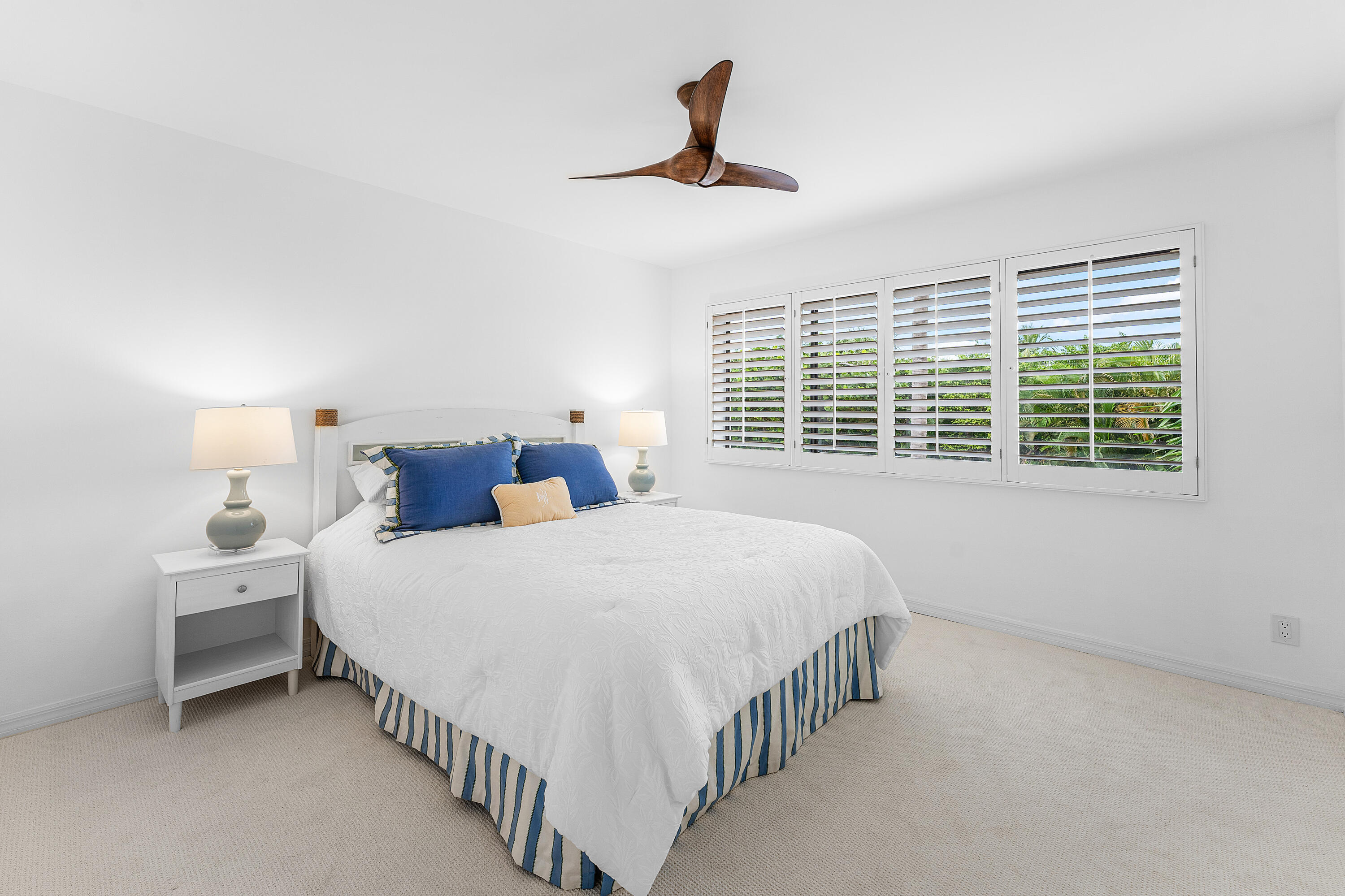 5578a N Ocean Boulevard 28f