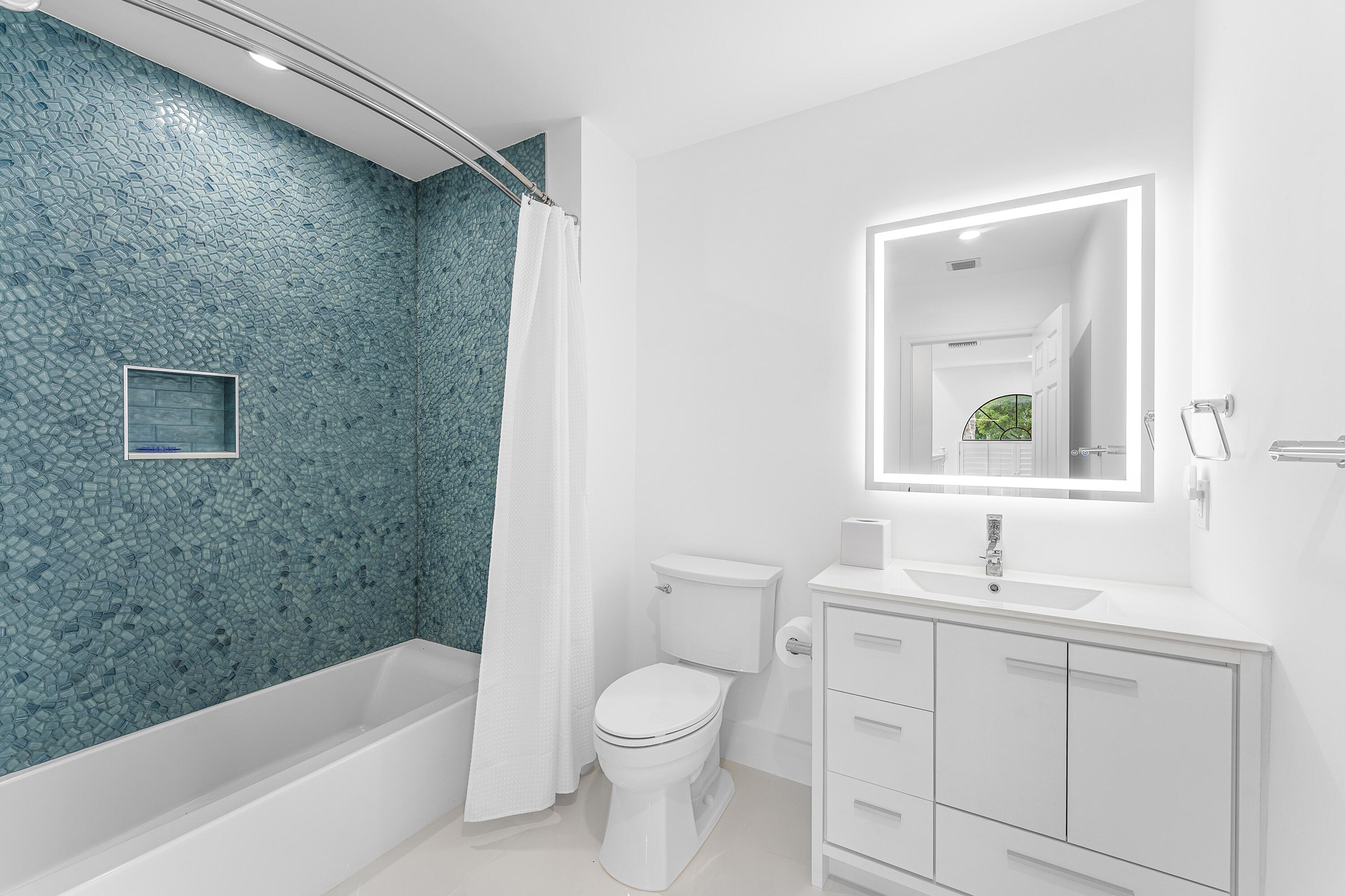 5578a N Ocean Boulevard 28f