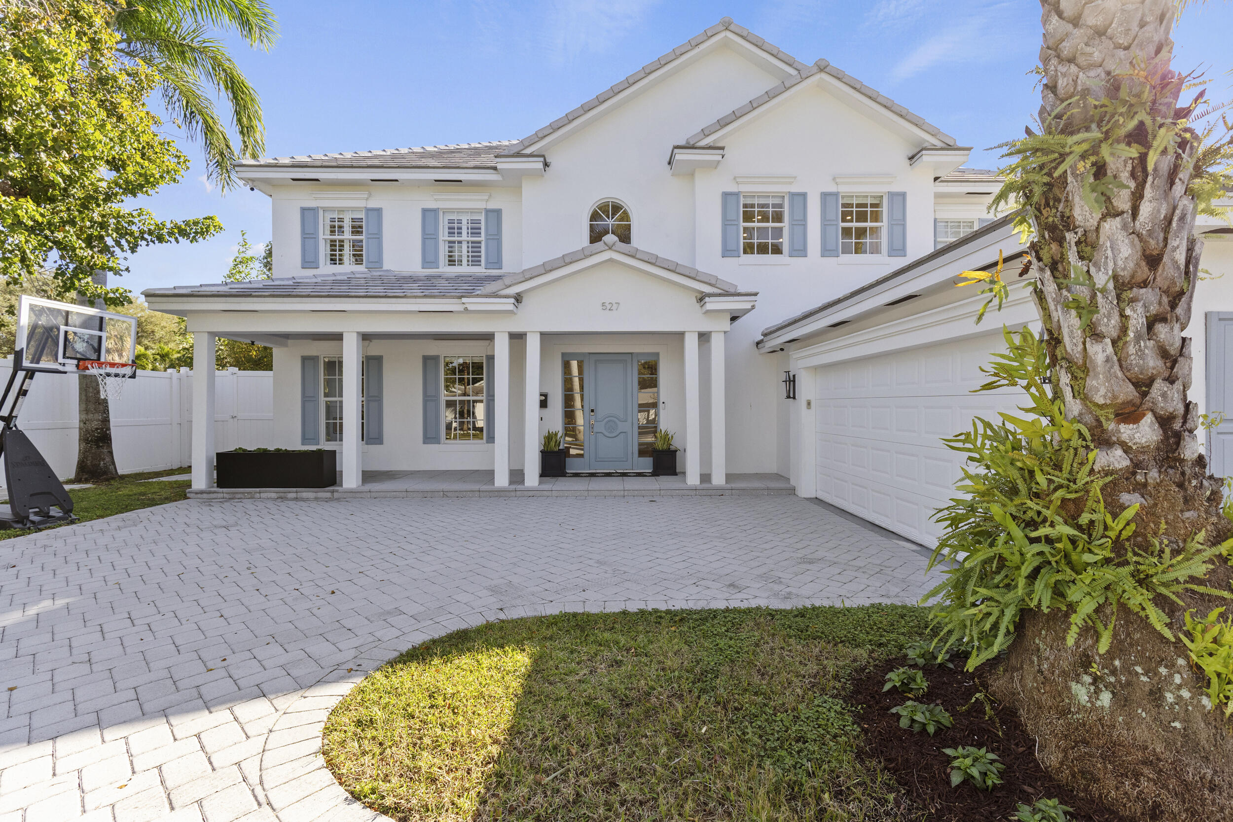 527 NW 1st Avenue