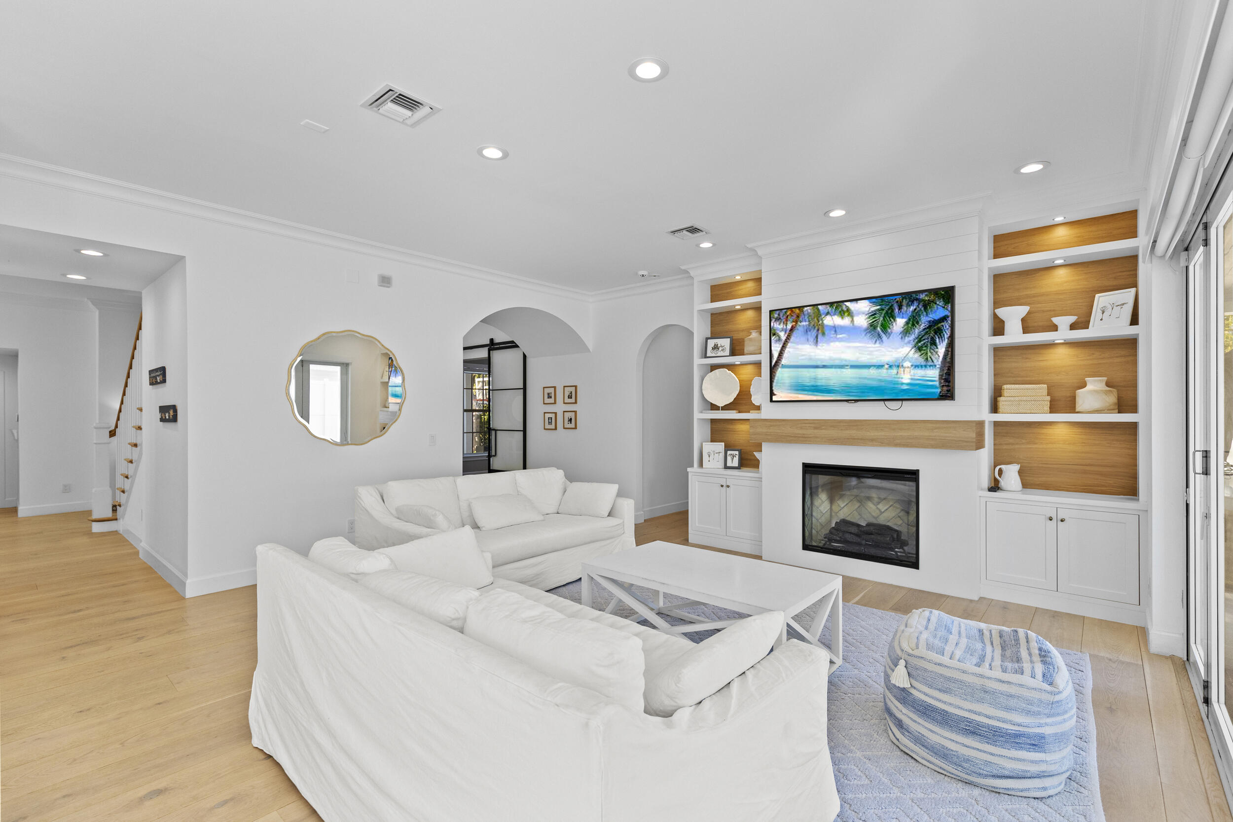 527 NW 1st Avenue