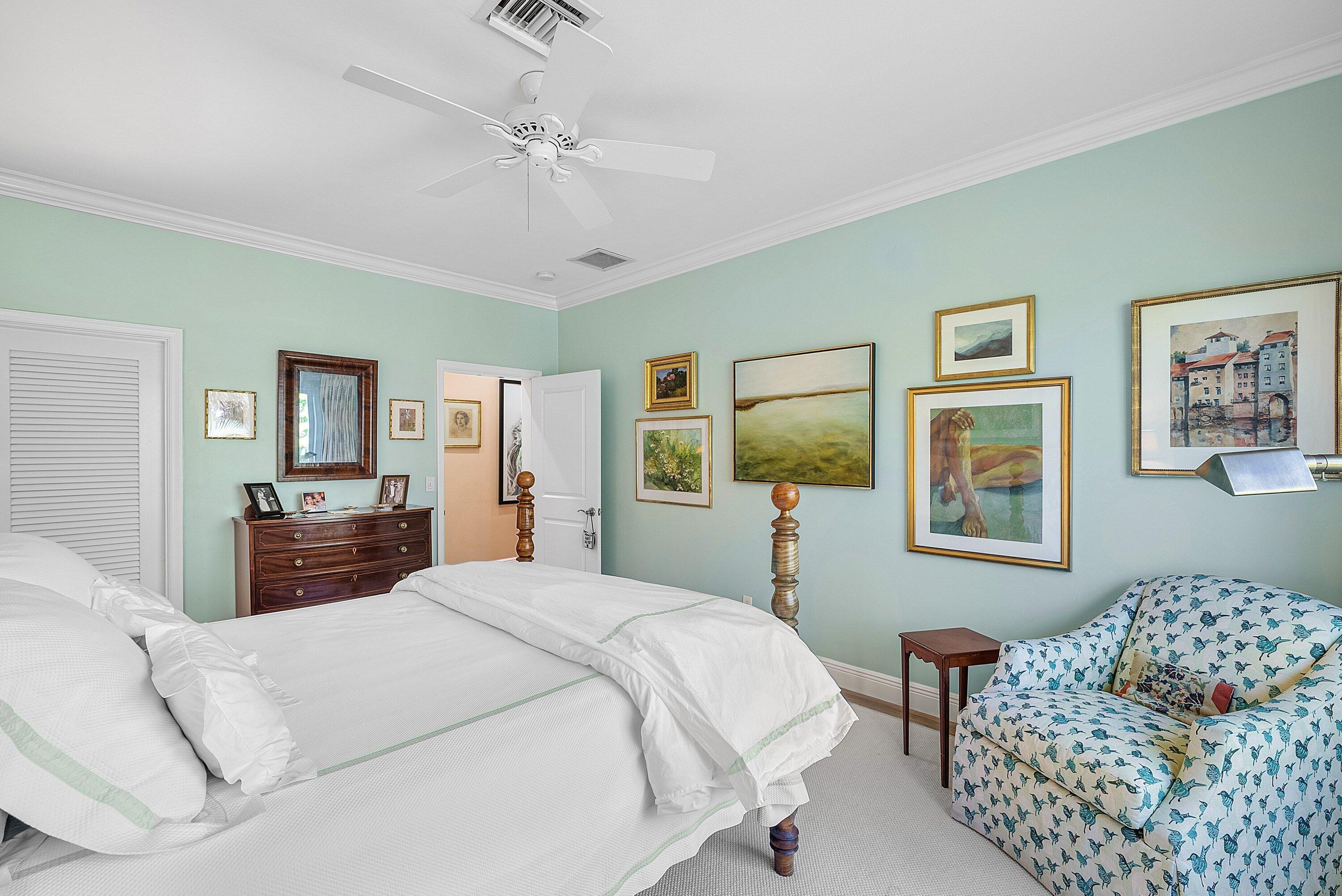 725 Palm Trail 10
