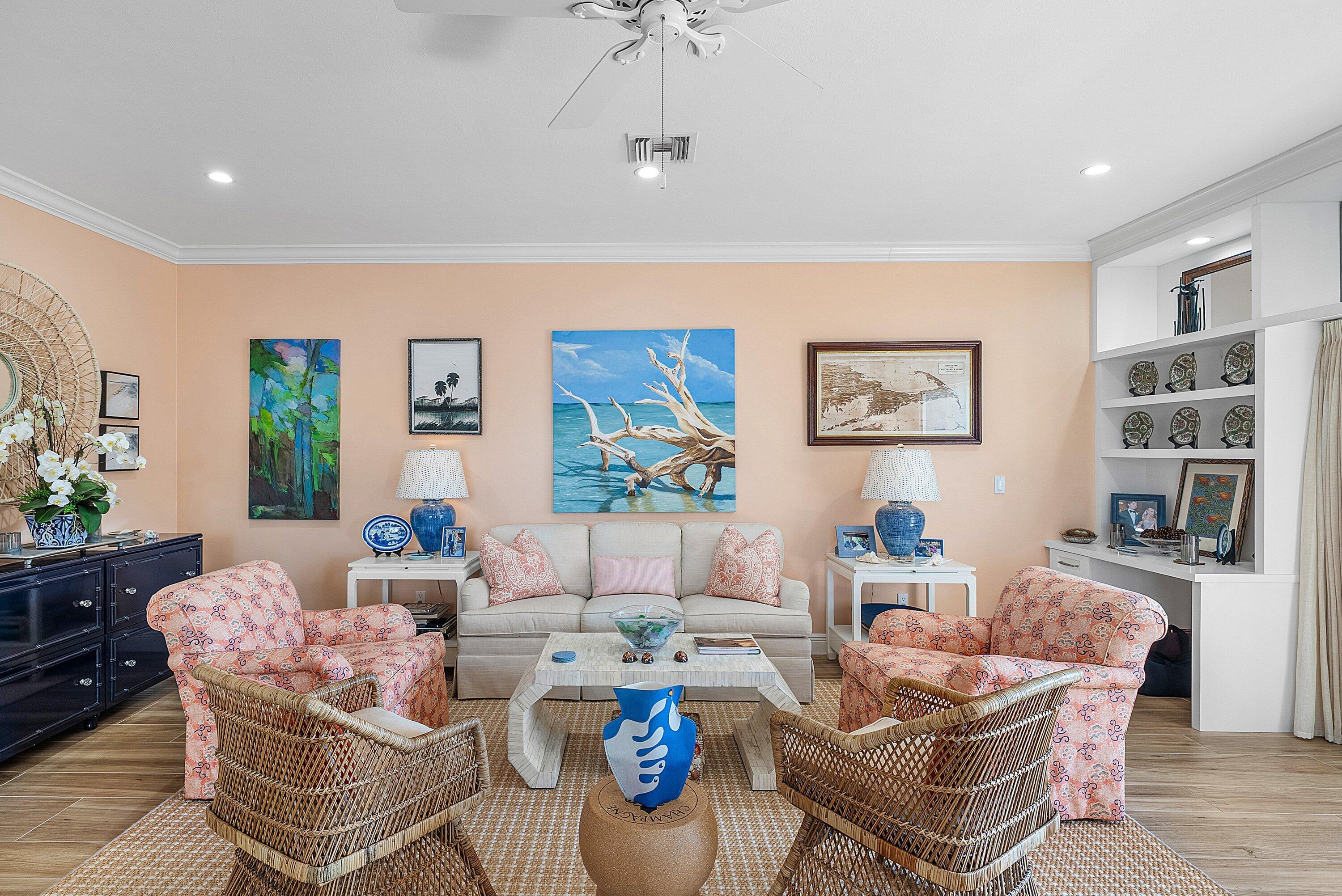 725 Palm Trail 10