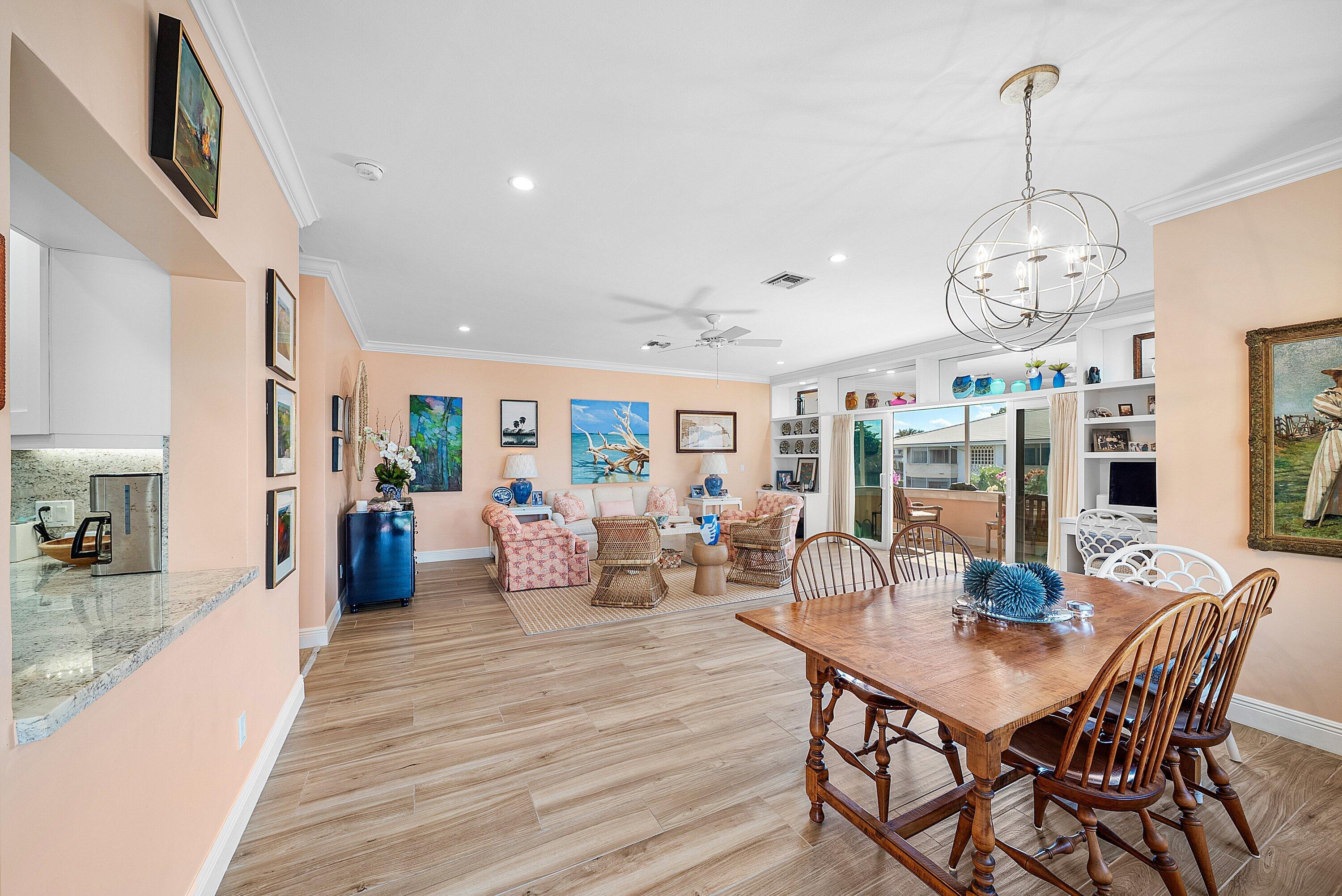 725 Palm Trail 10