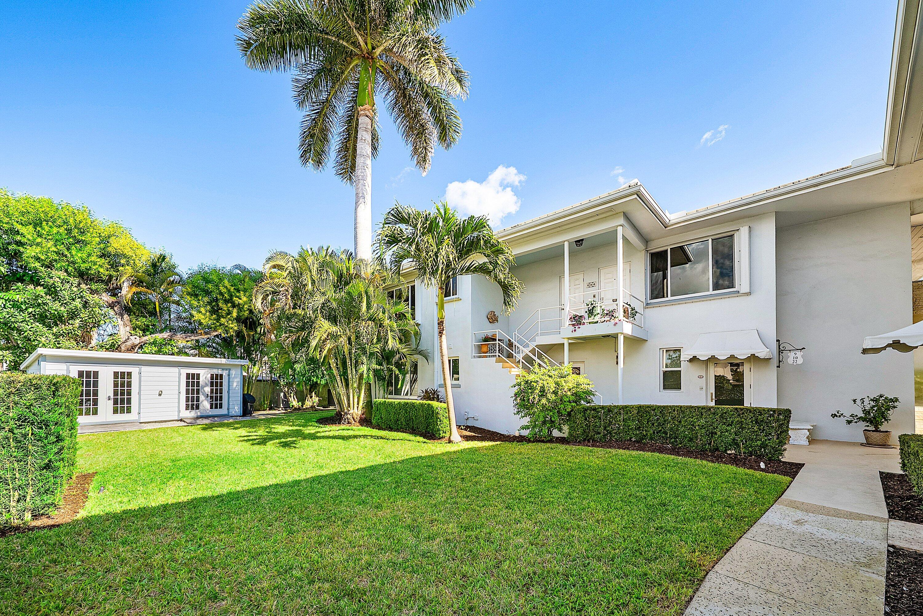 725 Palm Trail 10