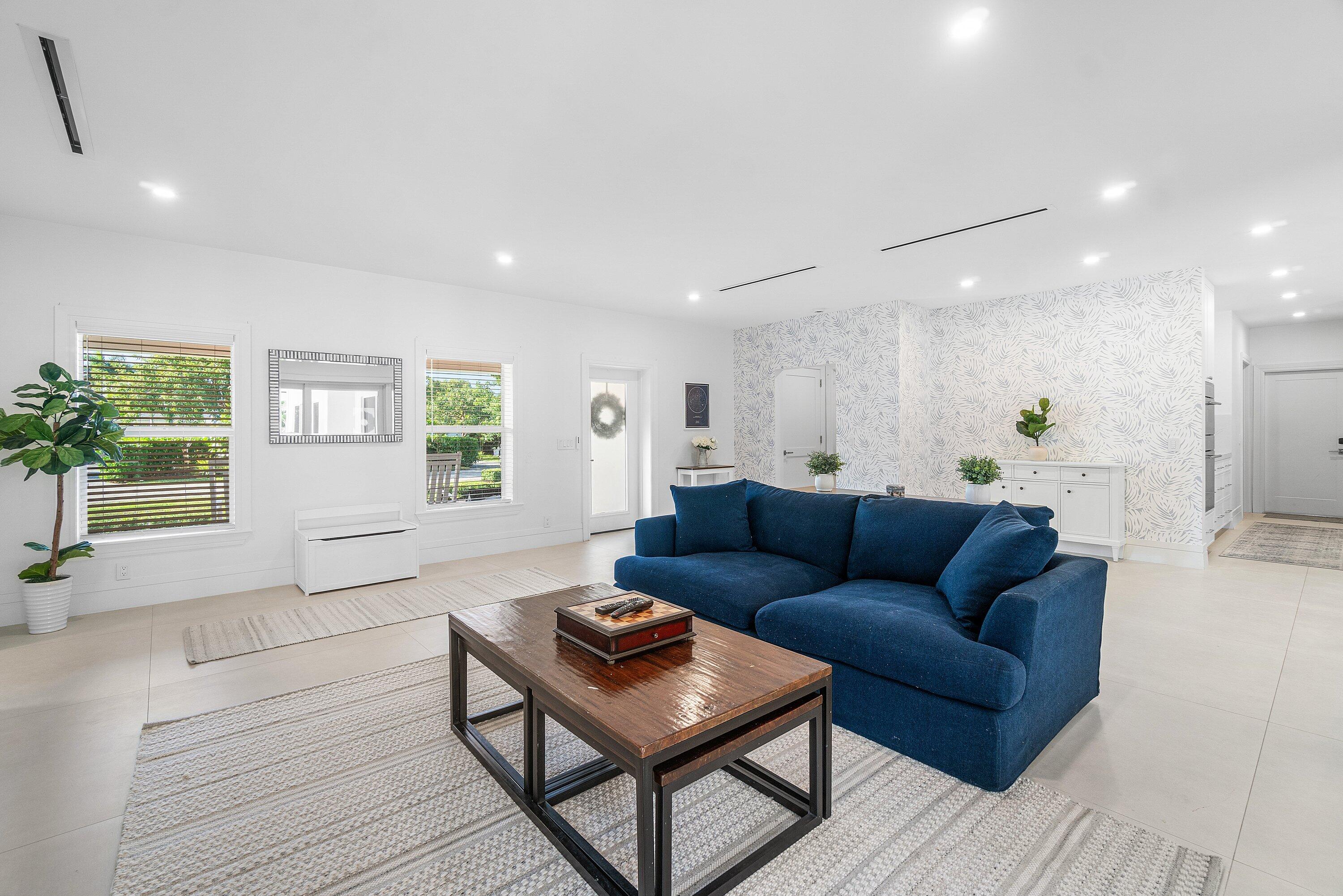 917 SW 36th Court