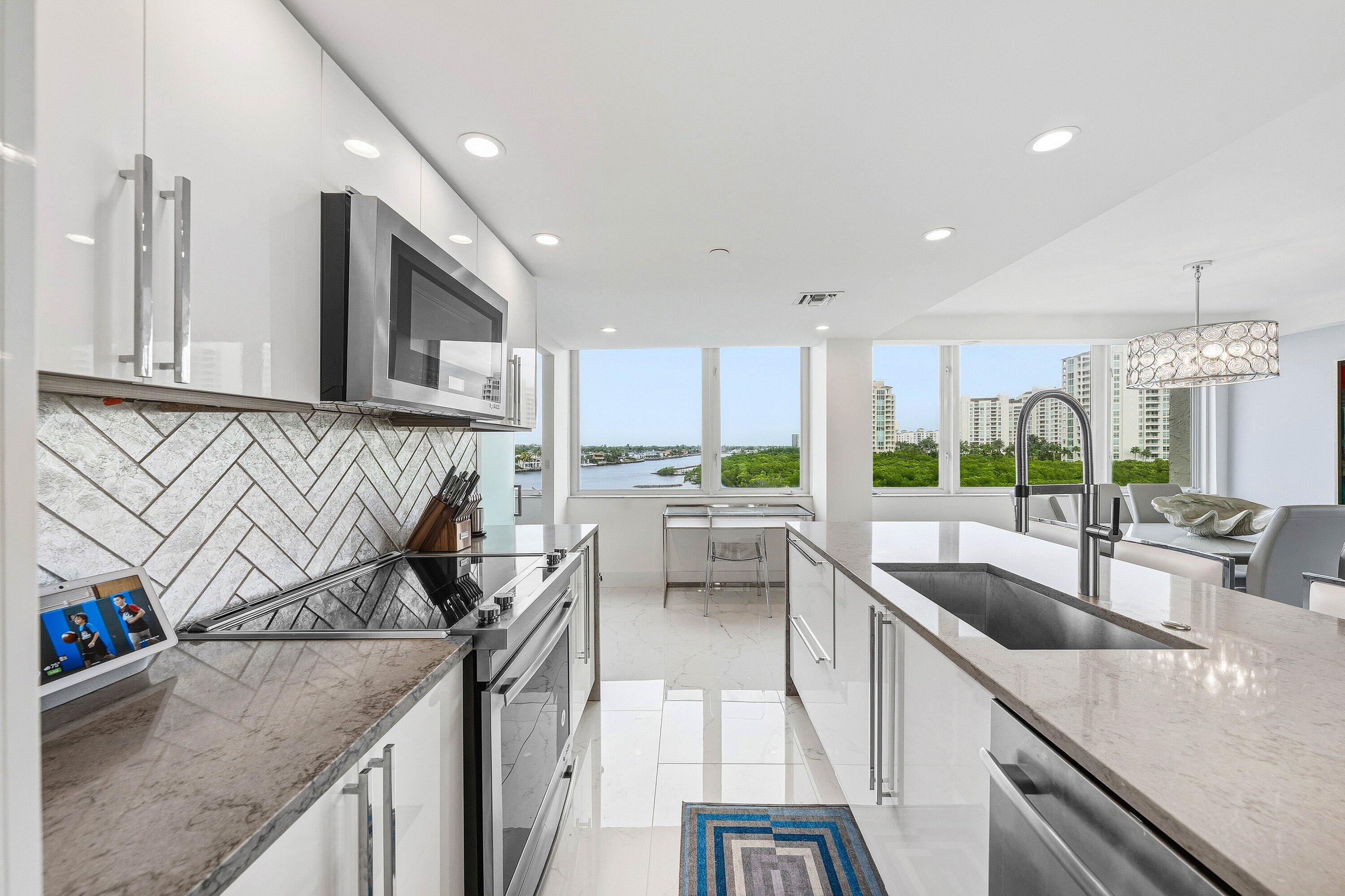 3912 S Ocean Boulevard 605, Highland Beach Unit: 605