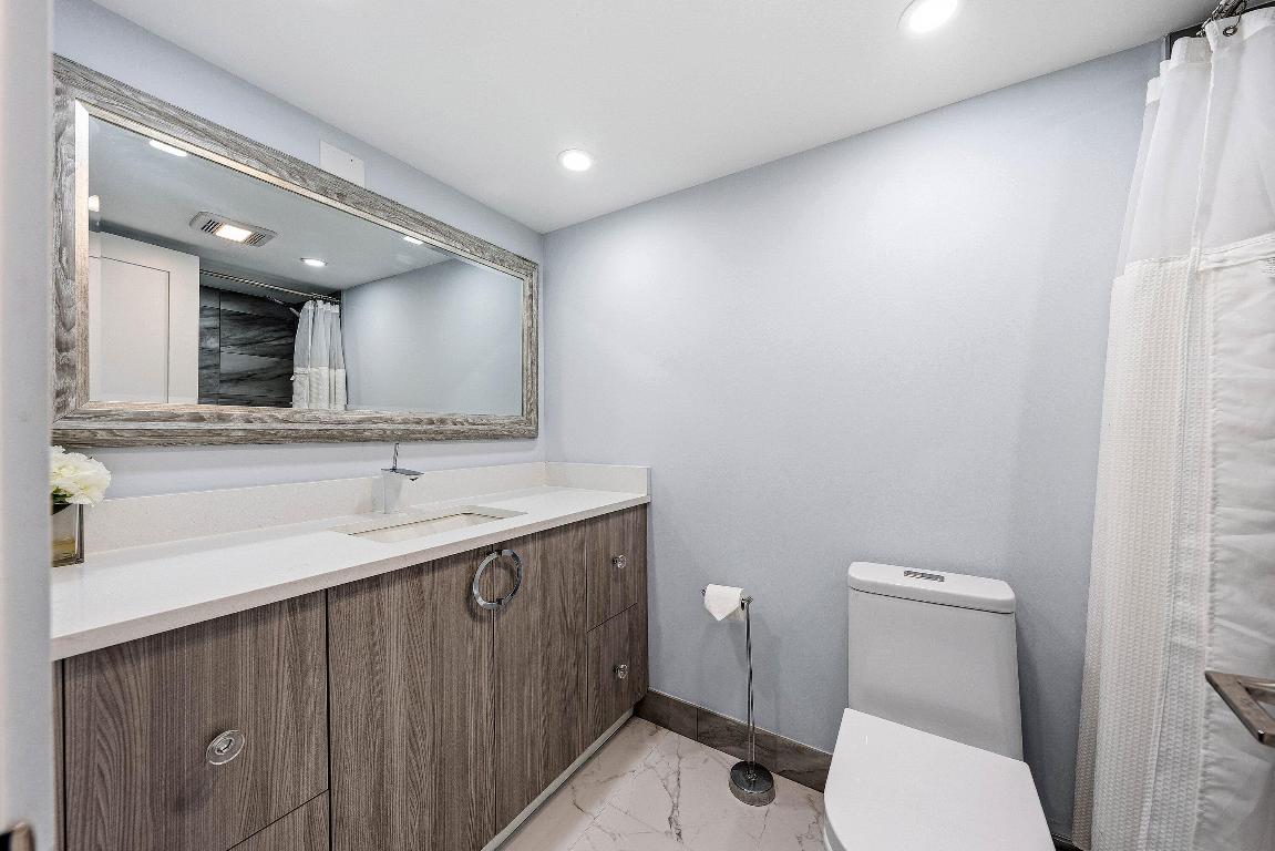 3912 S Ocean Boulevard 605, Highland Beach Unit: 605