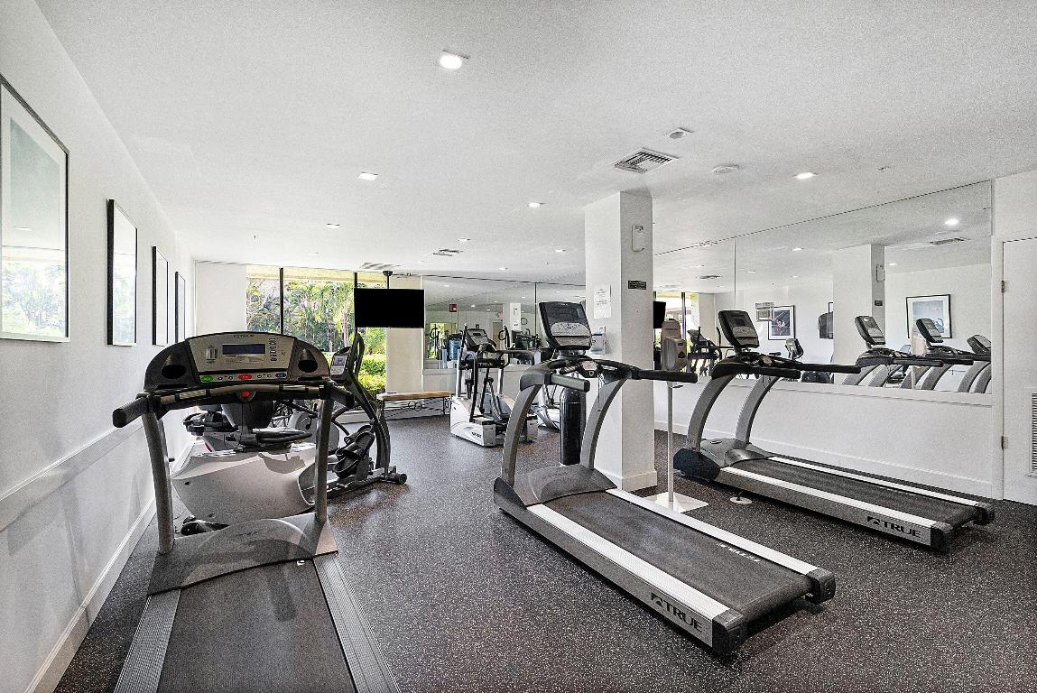 3912 S Ocean Boulevard 605, Highland Beach Unit: 605