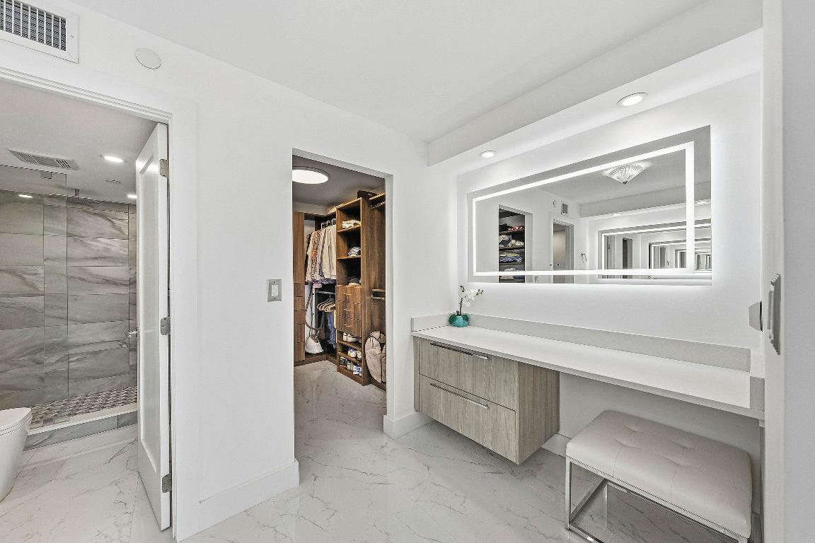 3912 S Ocean Boulevard 605, Highland Beach Unit: 605