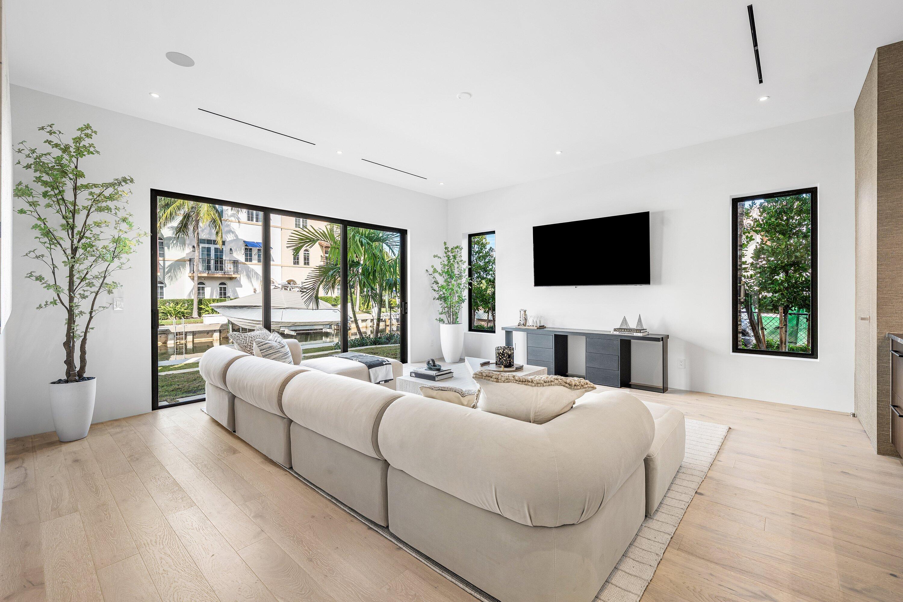 819 Bamboo Lane, Delray Beach