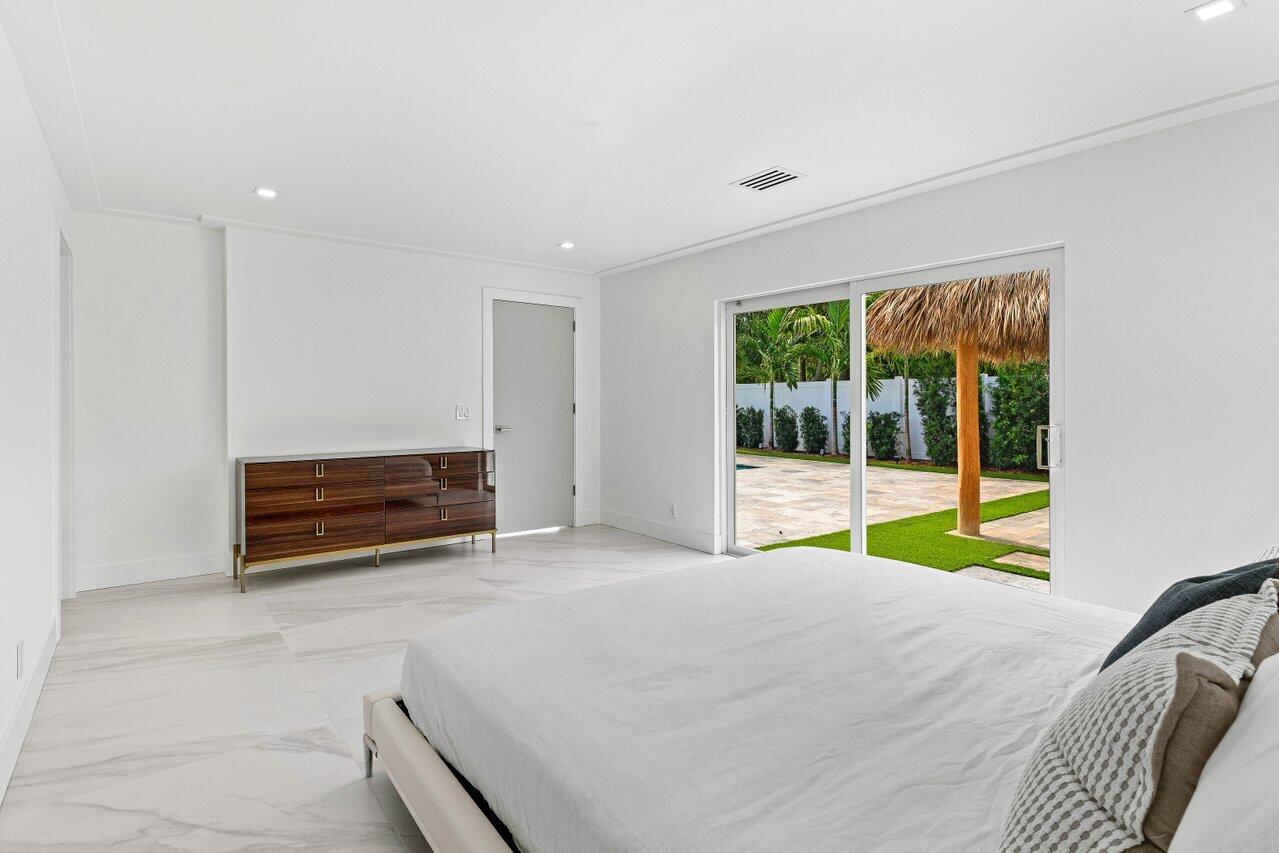 902 SW 27th Place, Boynton Beach