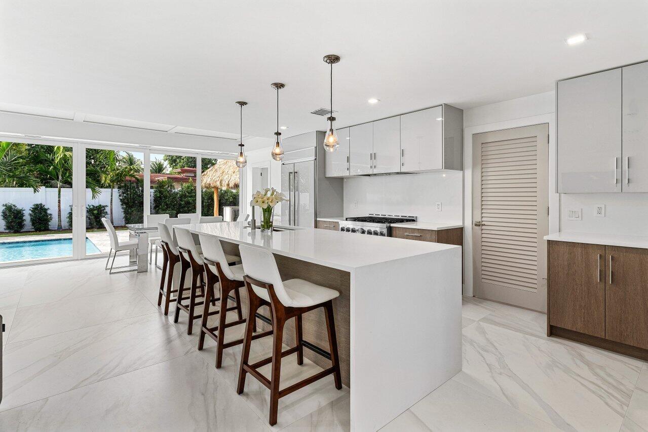 902 SW 27th Place, Boynton Beach