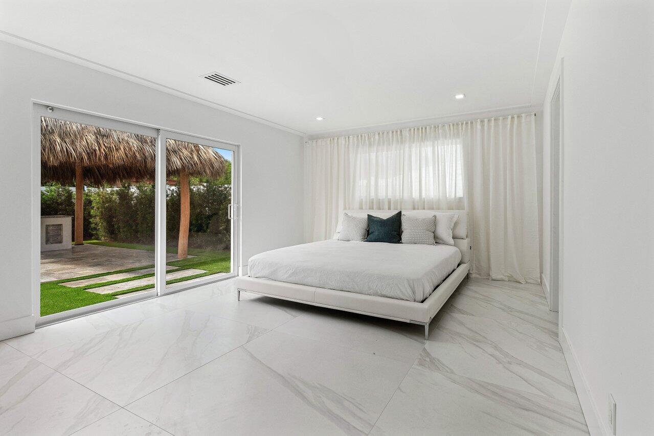 902 SW 27th Place, Boynton Beach