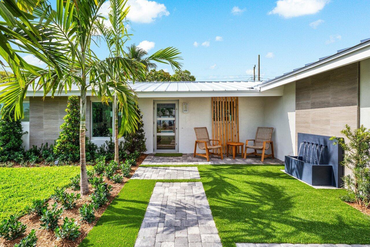 902 SW 27th Place, Boynton Beach