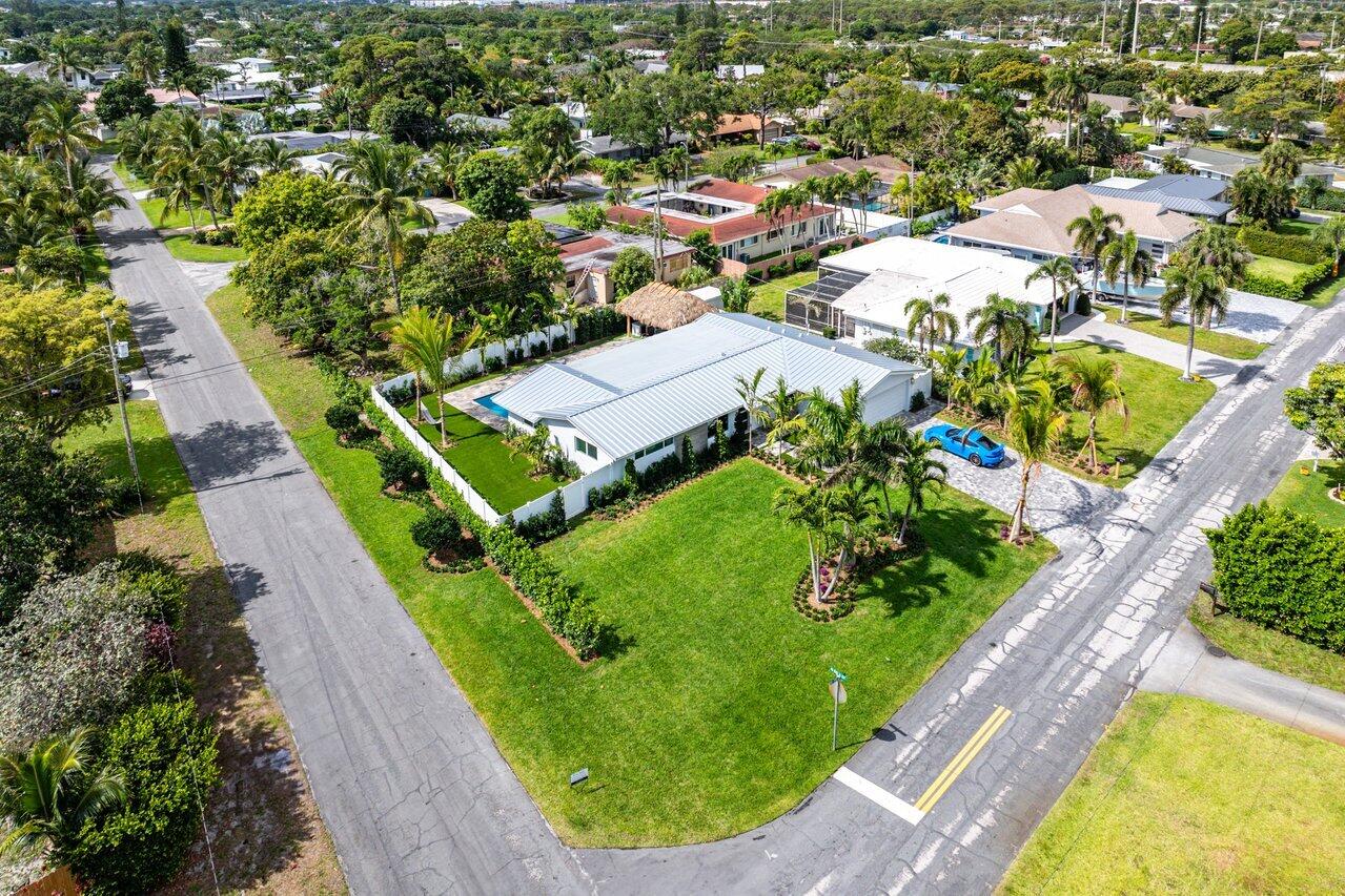 902 SW 27th Place, Boynton Beach