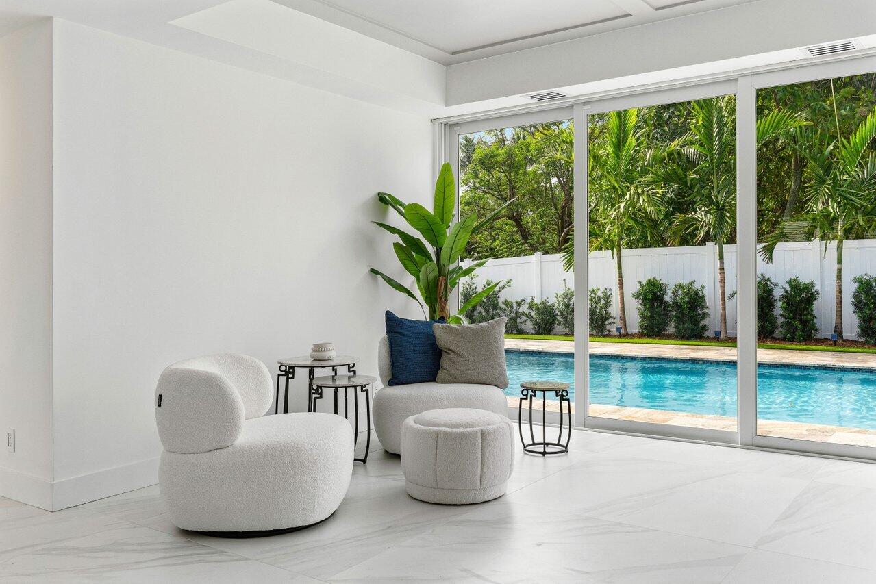 902 SW 27th Place, Boynton Beach