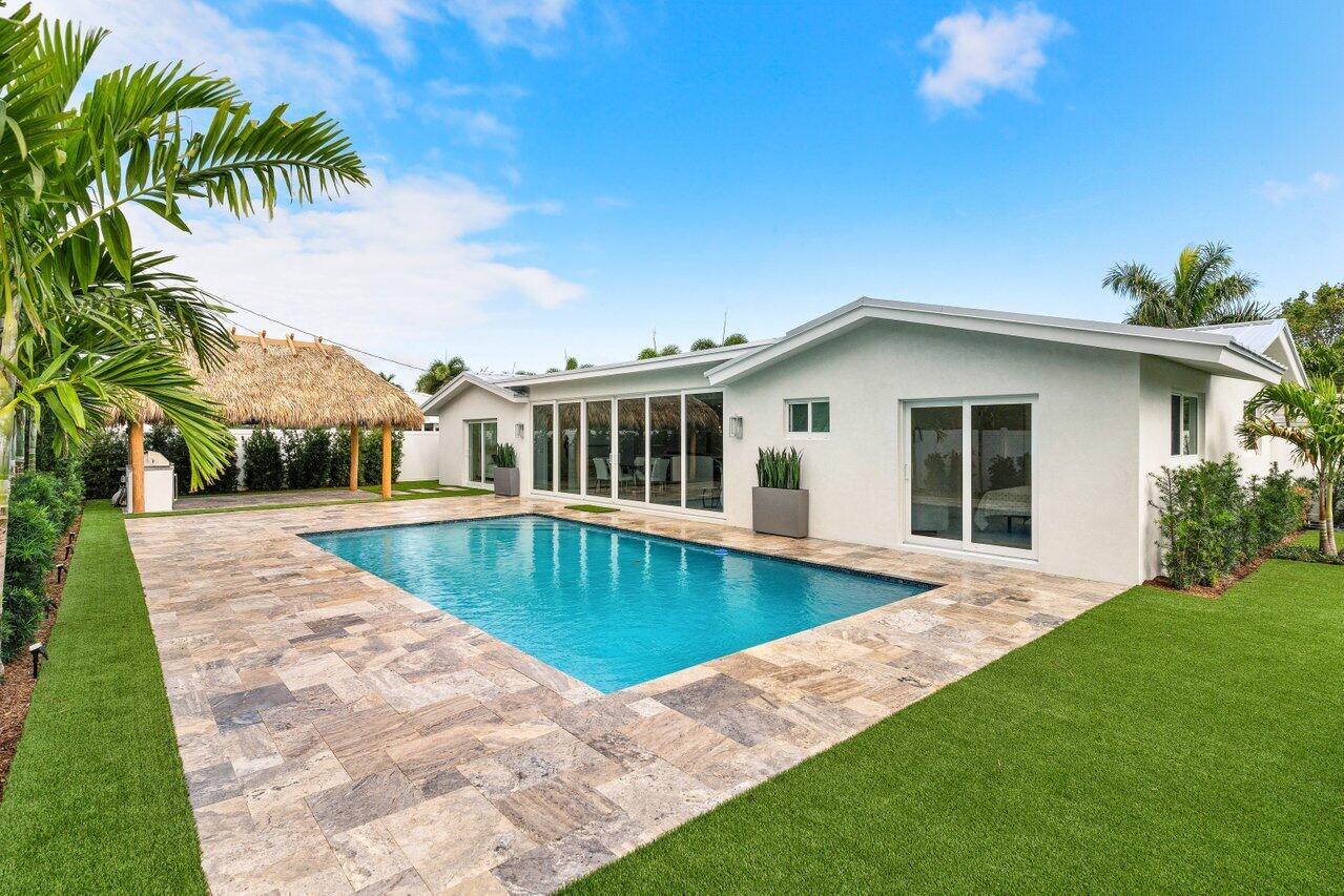 902 SW 27th Place, Boynton Beach