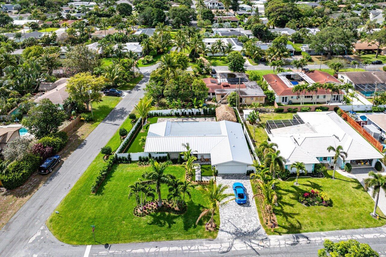 902 SW 27th Place, Boynton Beach