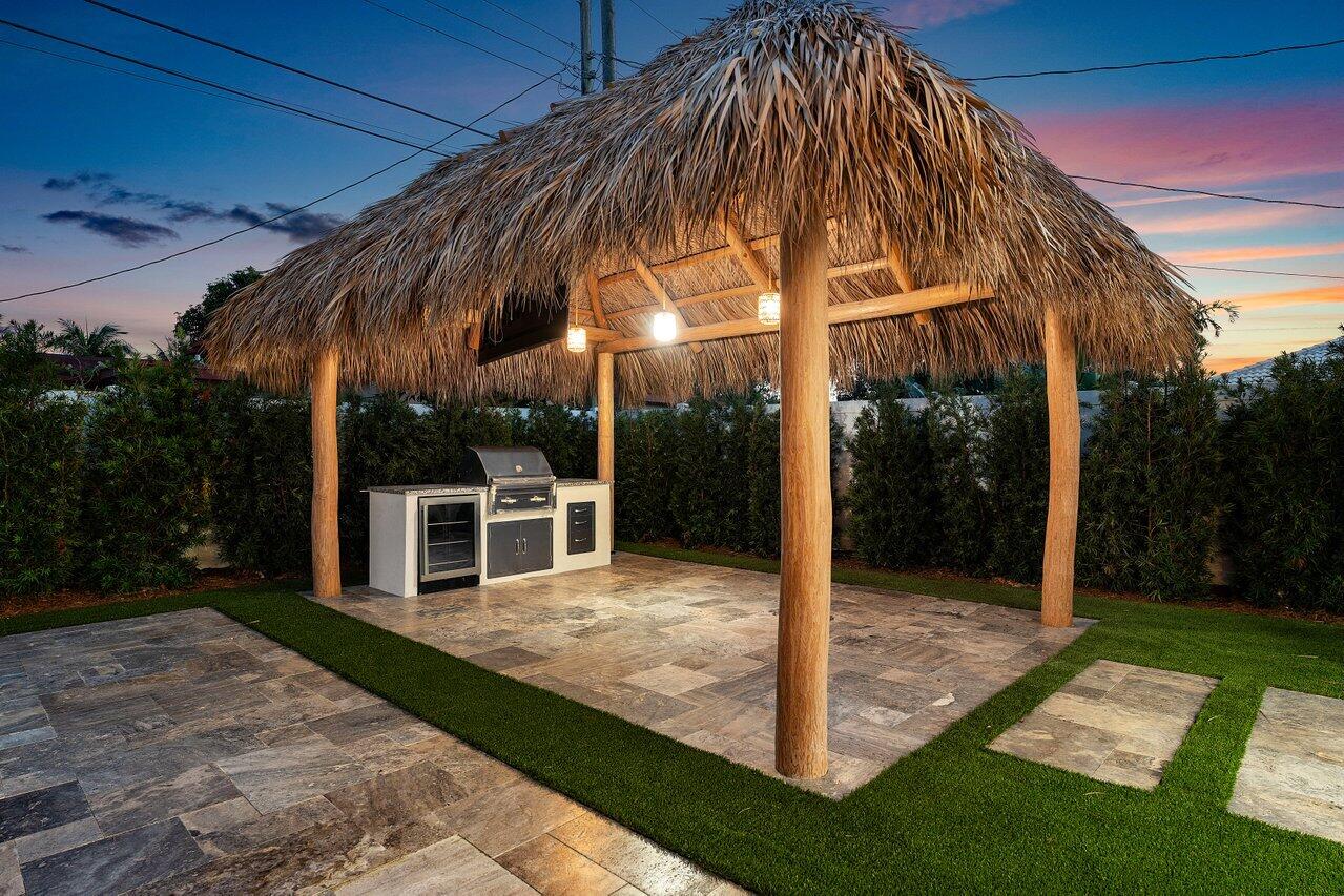 902 SW 27th Place, Boynton Beach