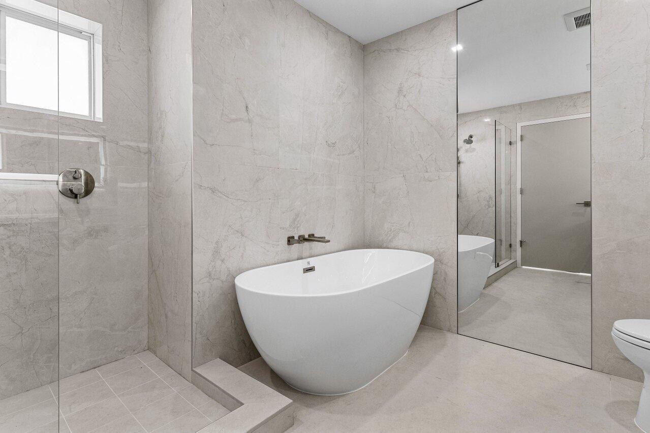 902 SW 27th Place, Boynton Beach