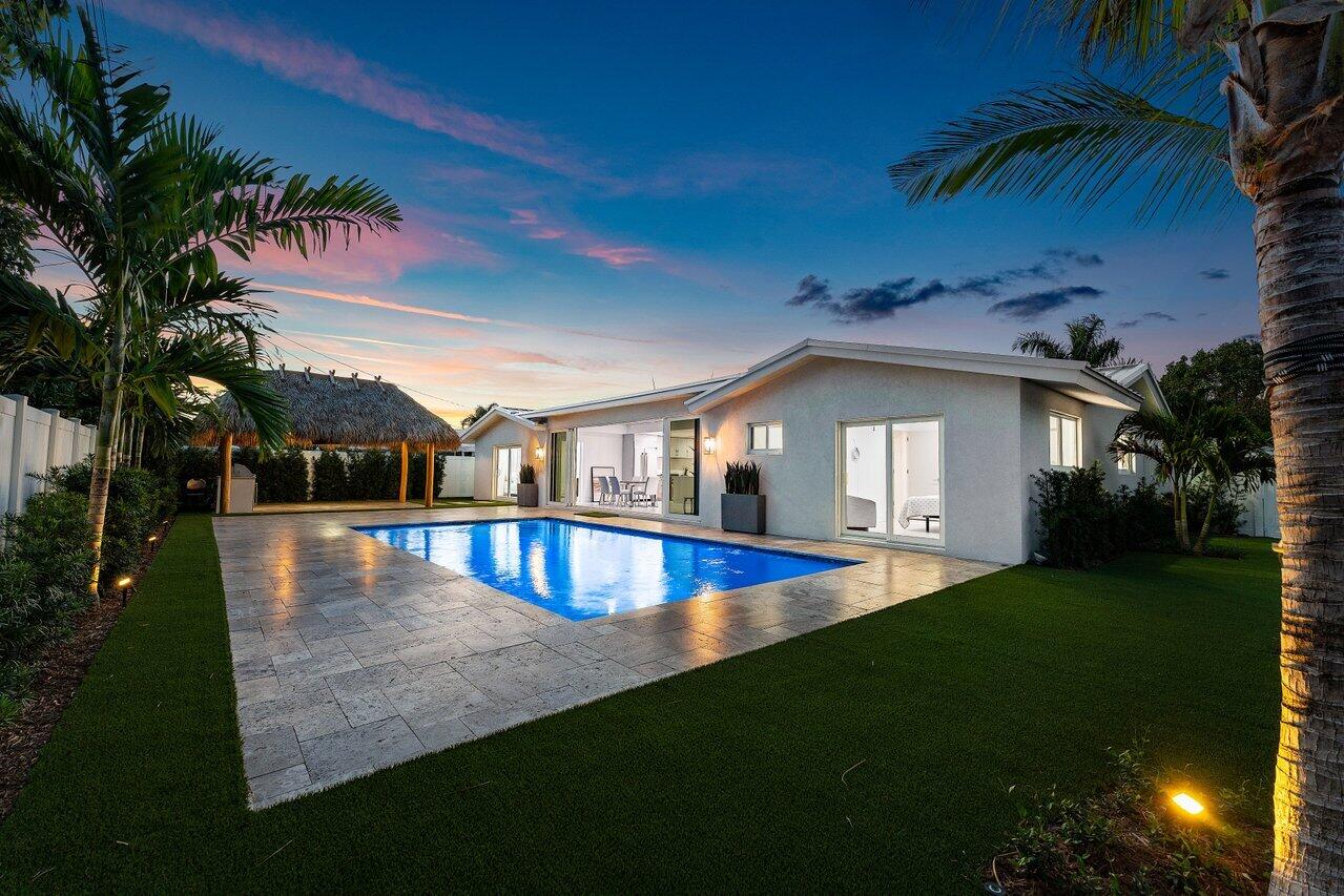 902 SW 27th Place, Boynton Beach