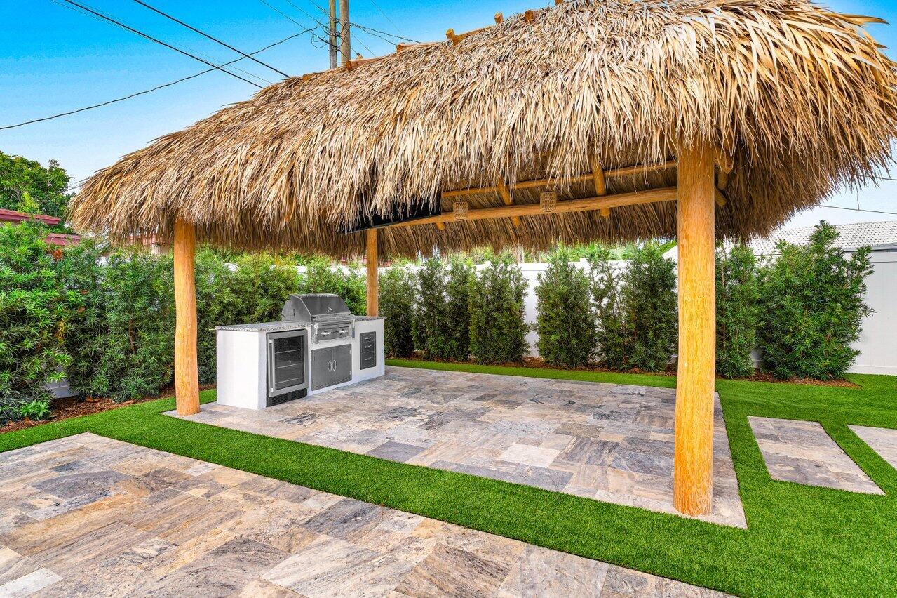 902 SW 27th Place, Boynton Beach