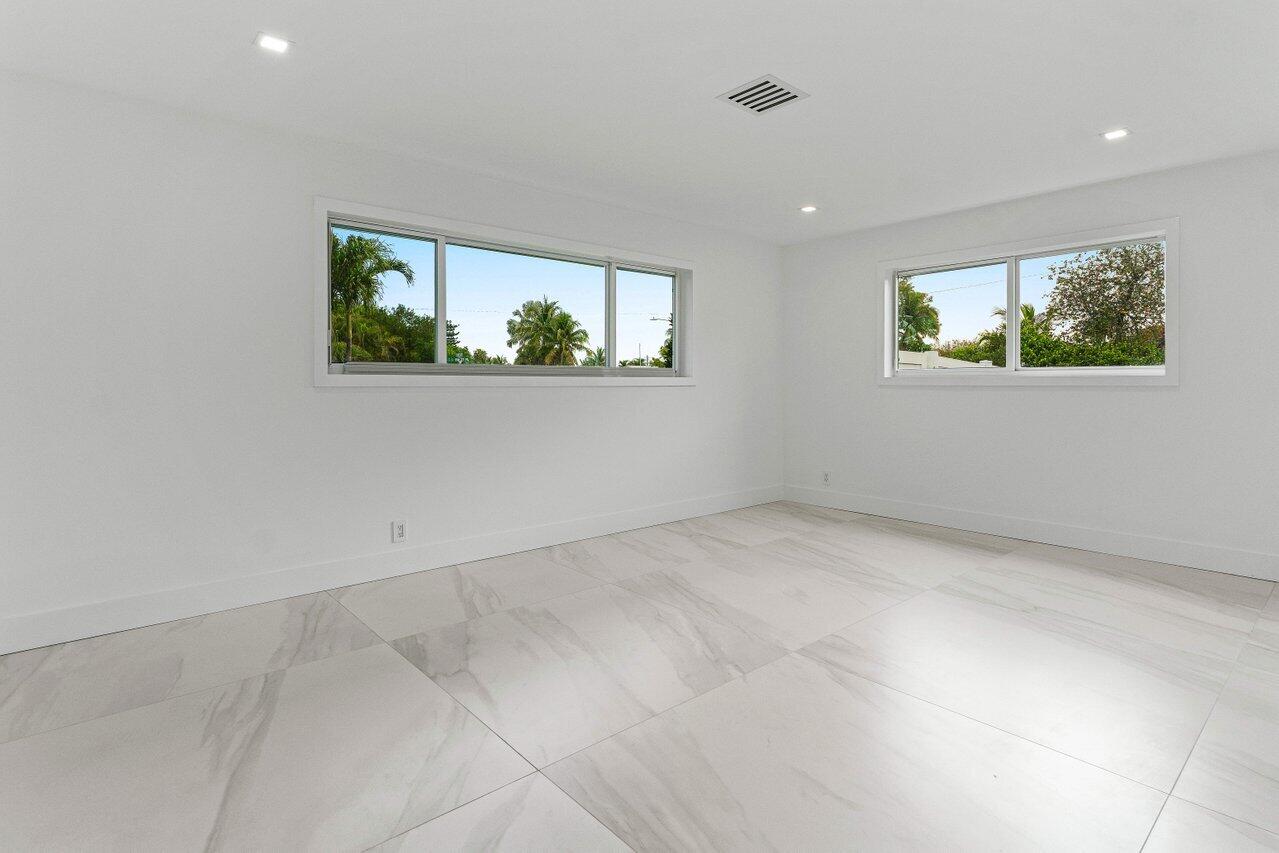 902 SW 27th Place, Boynton Beach