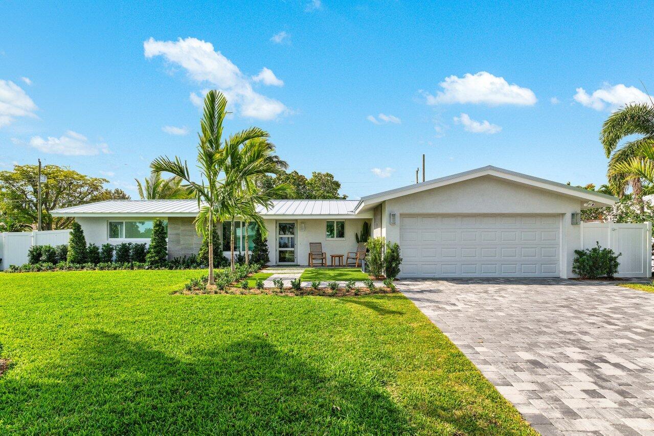 902 SW 27th Place, Boynton Beach