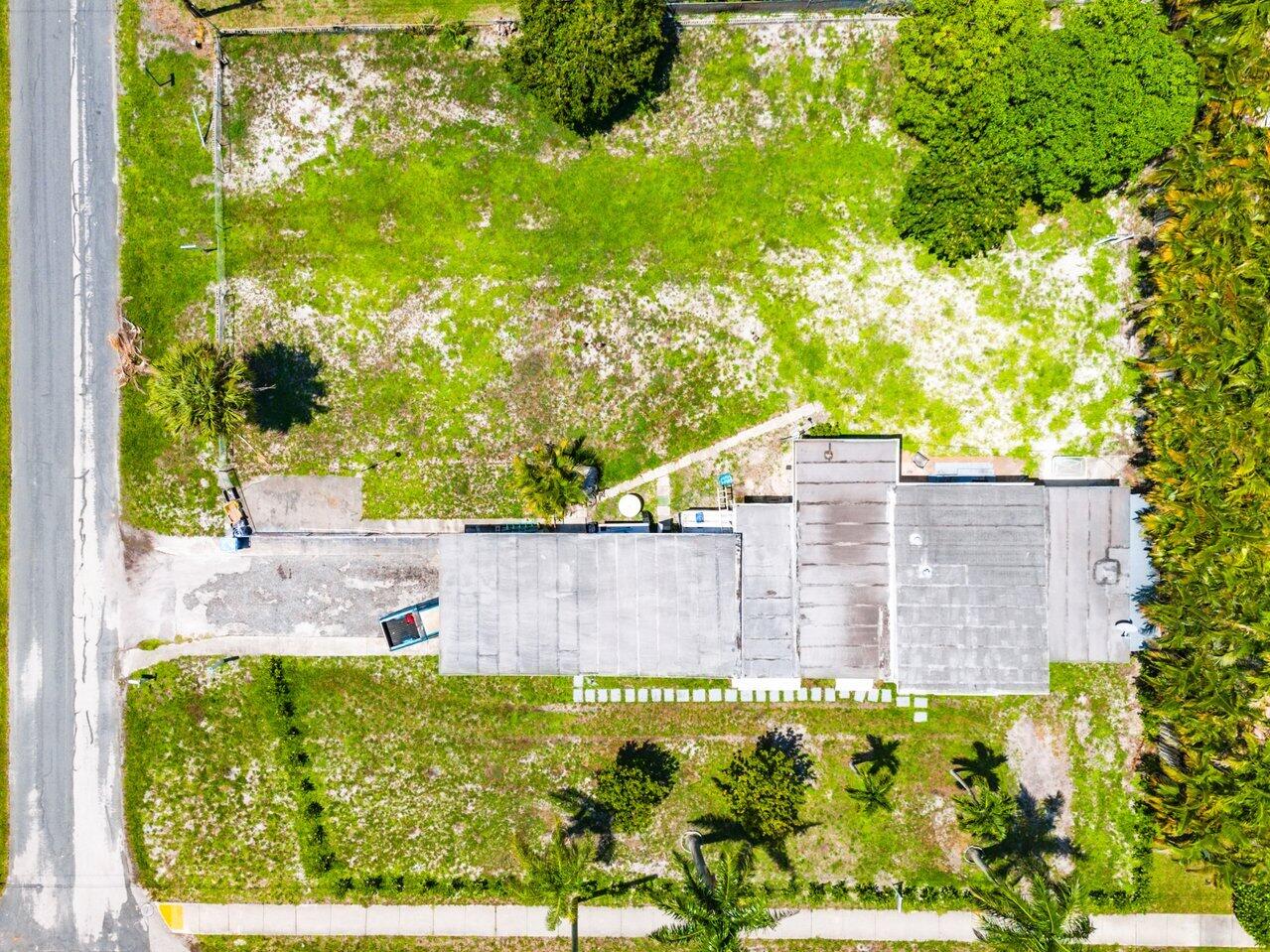 3650 SE 2nd Court, Boynton Beach