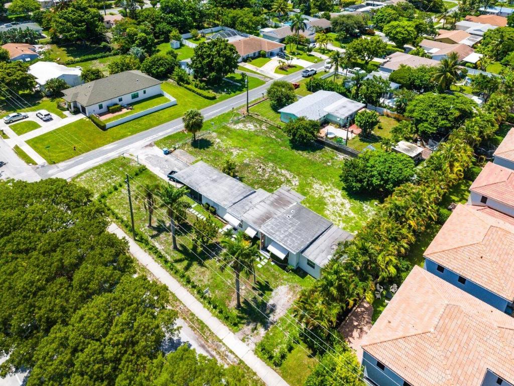 3650 SE 2nd Court, Boynton Beach