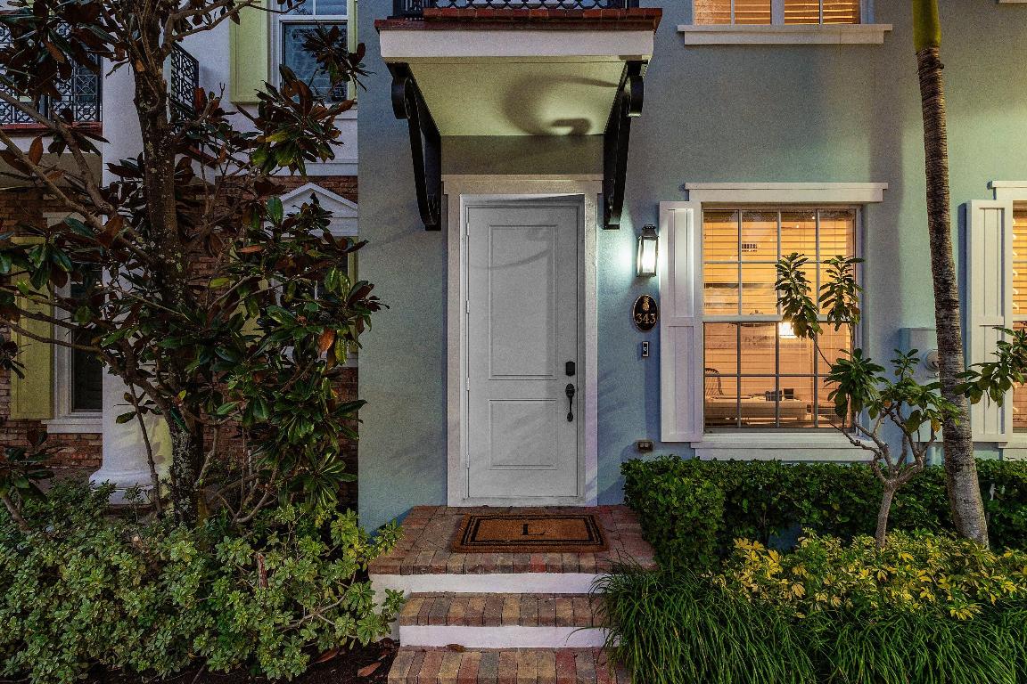 343 E Cannery Row Circle