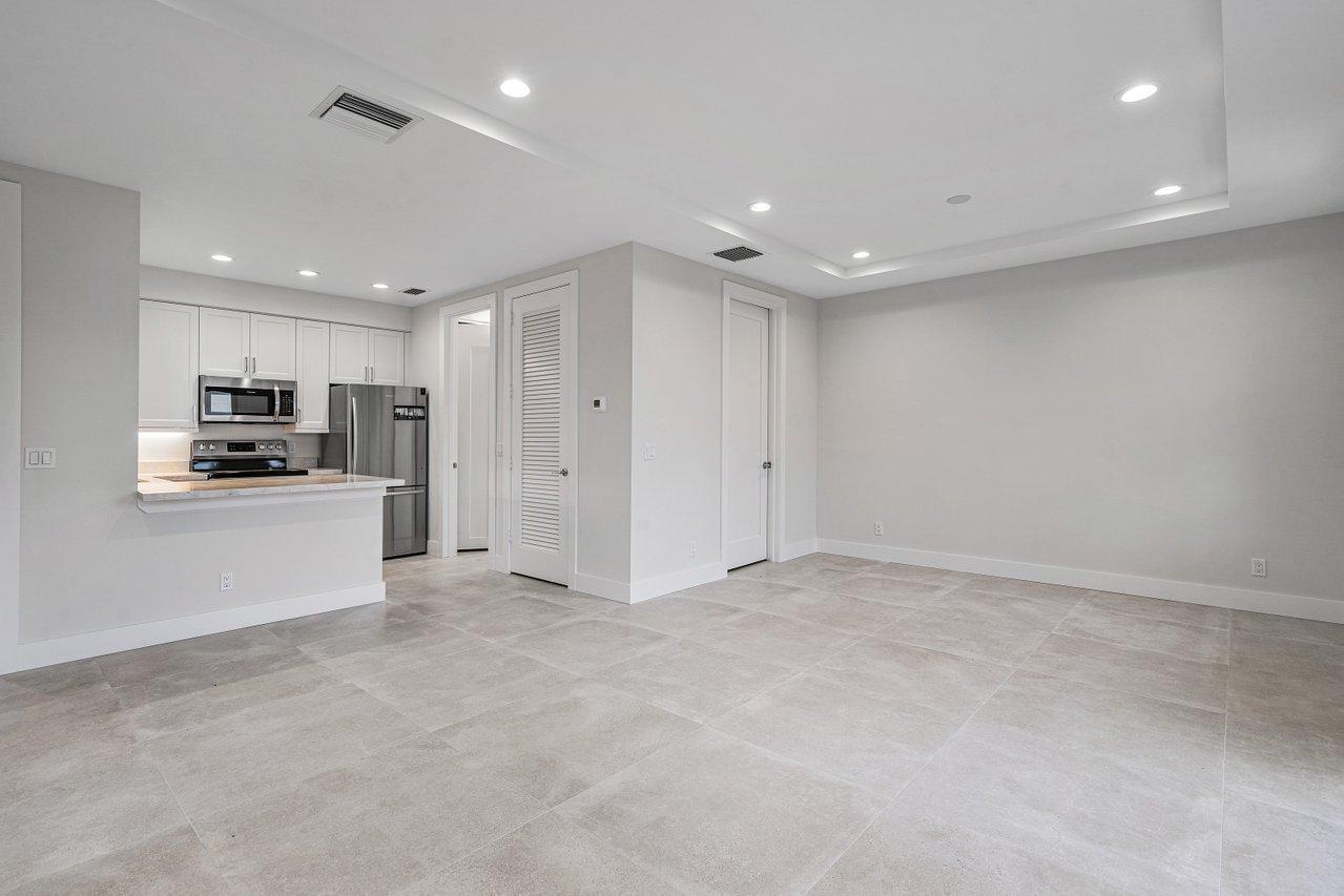 217 Gulfstream Boulevard