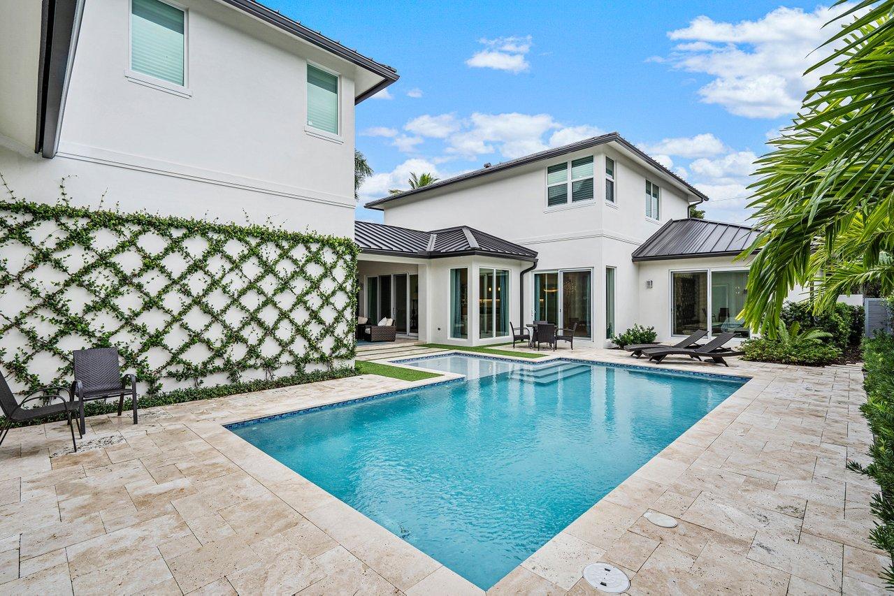 217 Gulfstream Boulevard