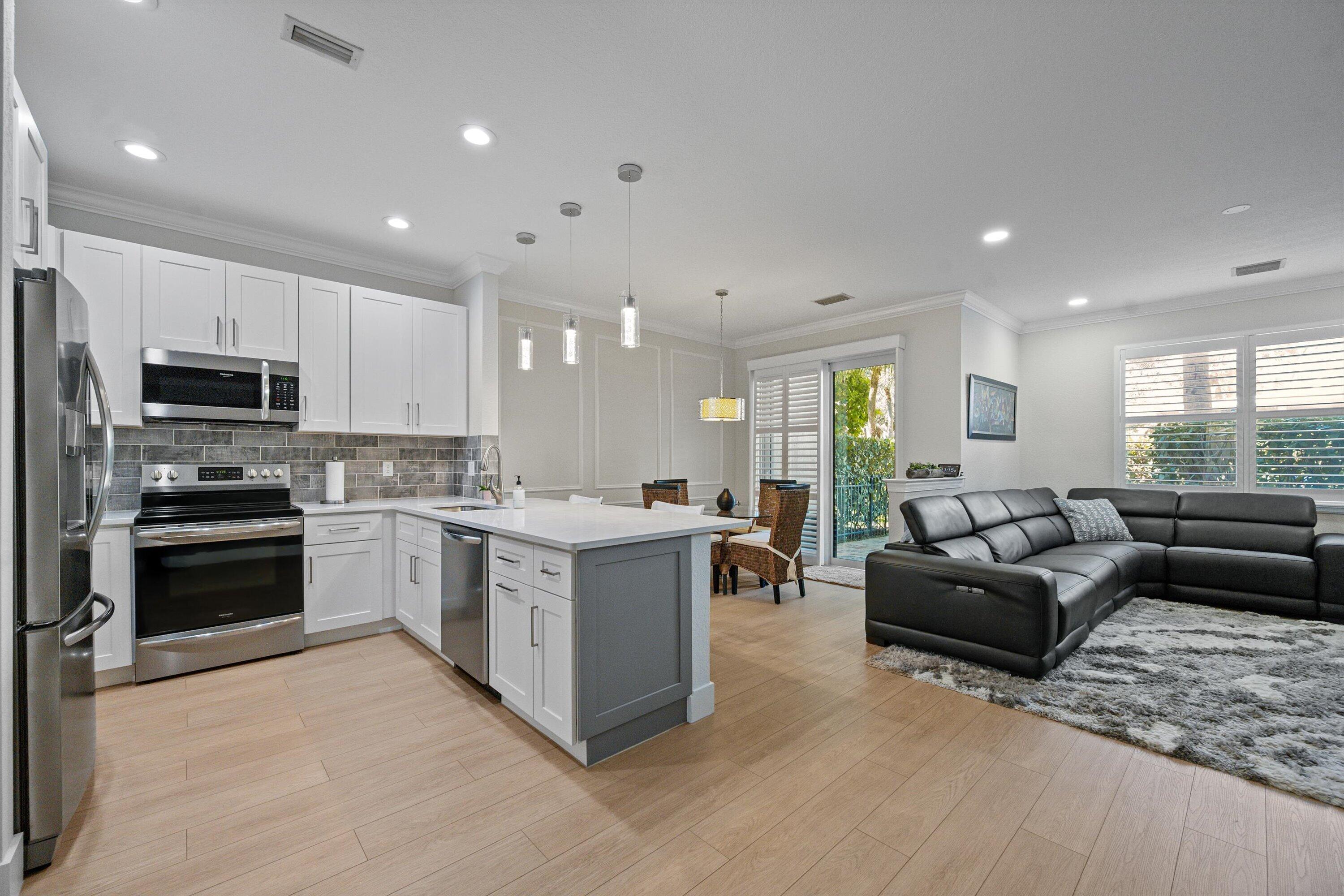 6058 Seminole Gardens Circle