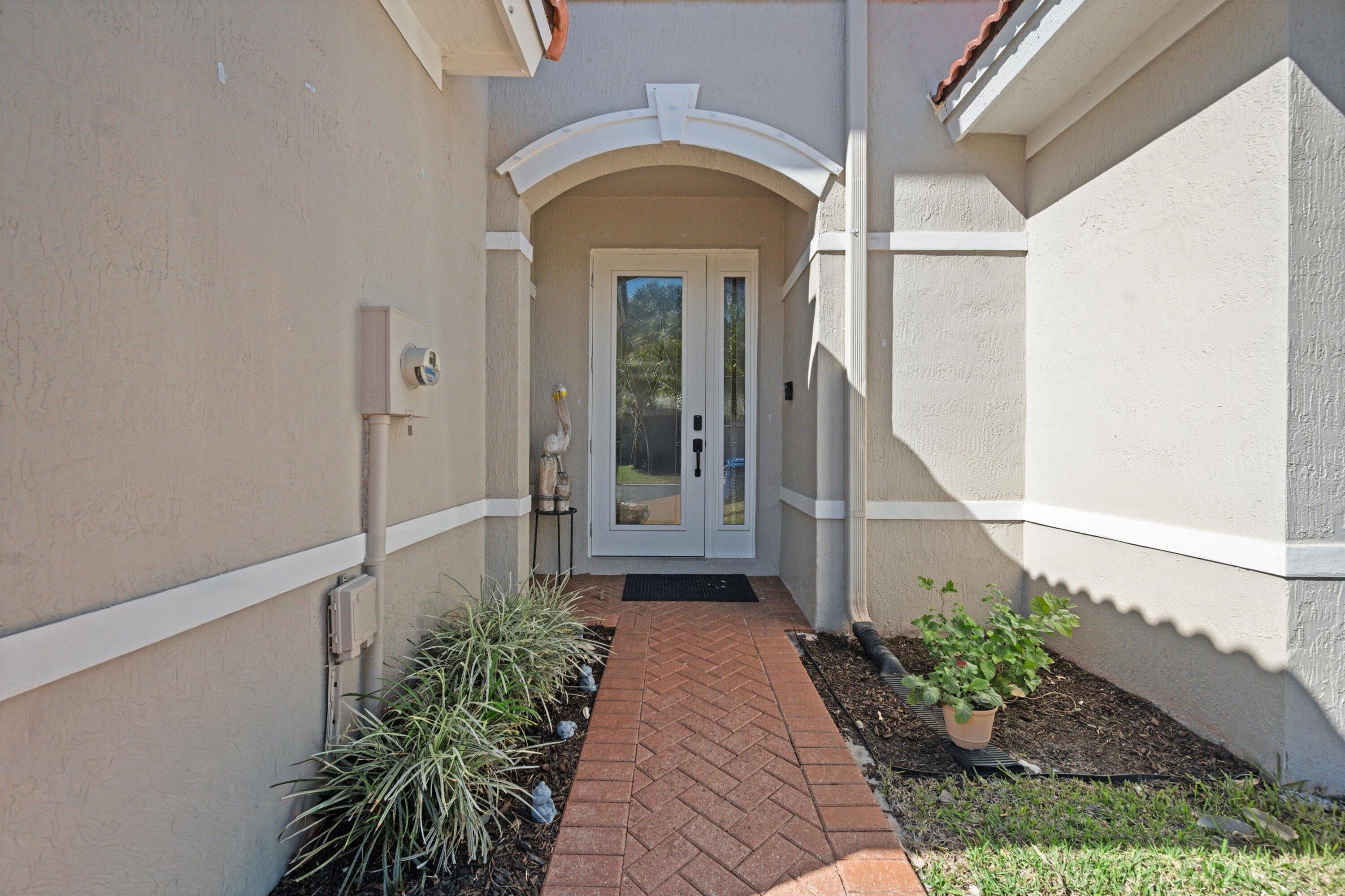 6058 Seminole Gardens Circle