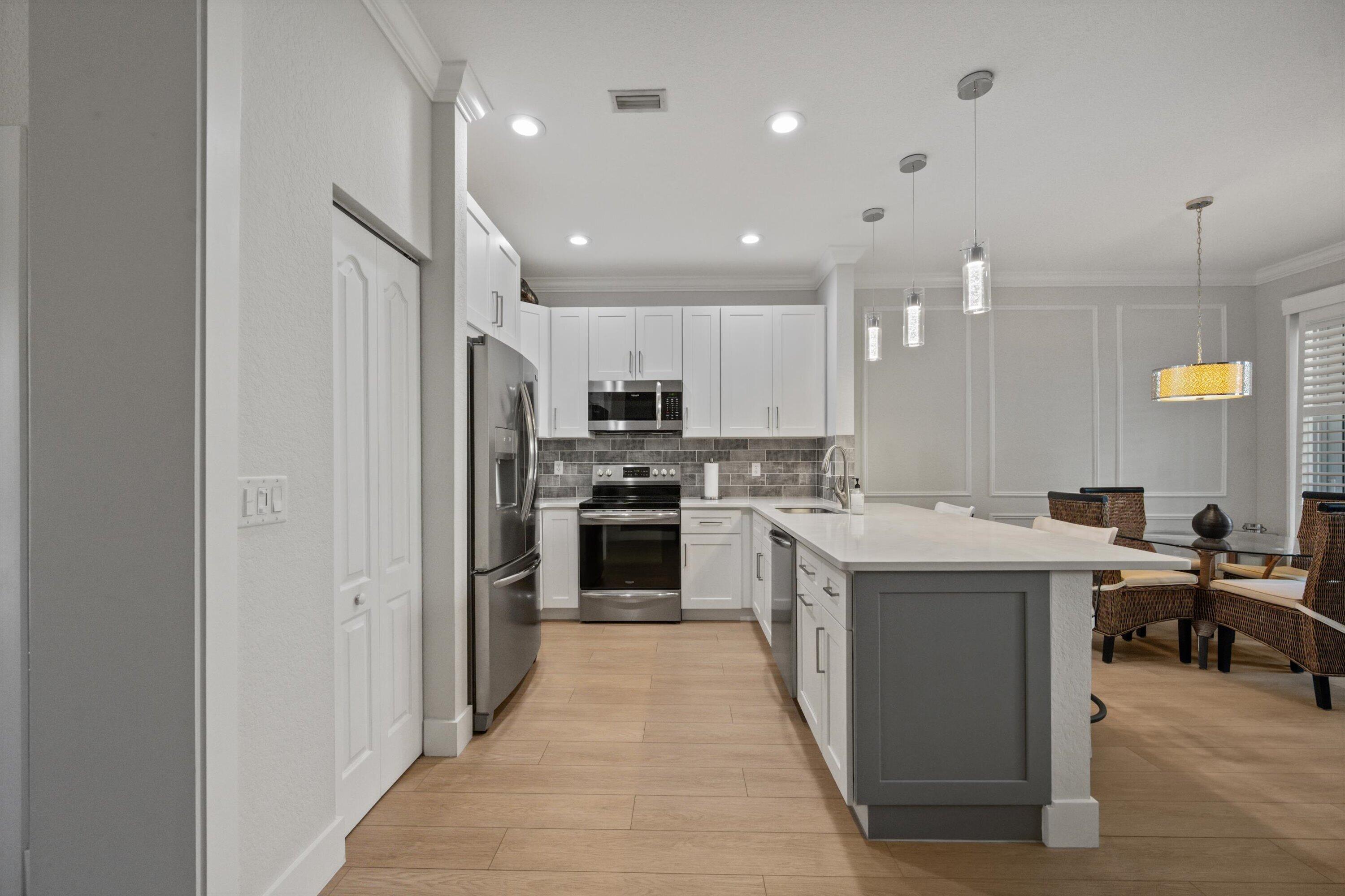 6058 Seminole Gardens Circle