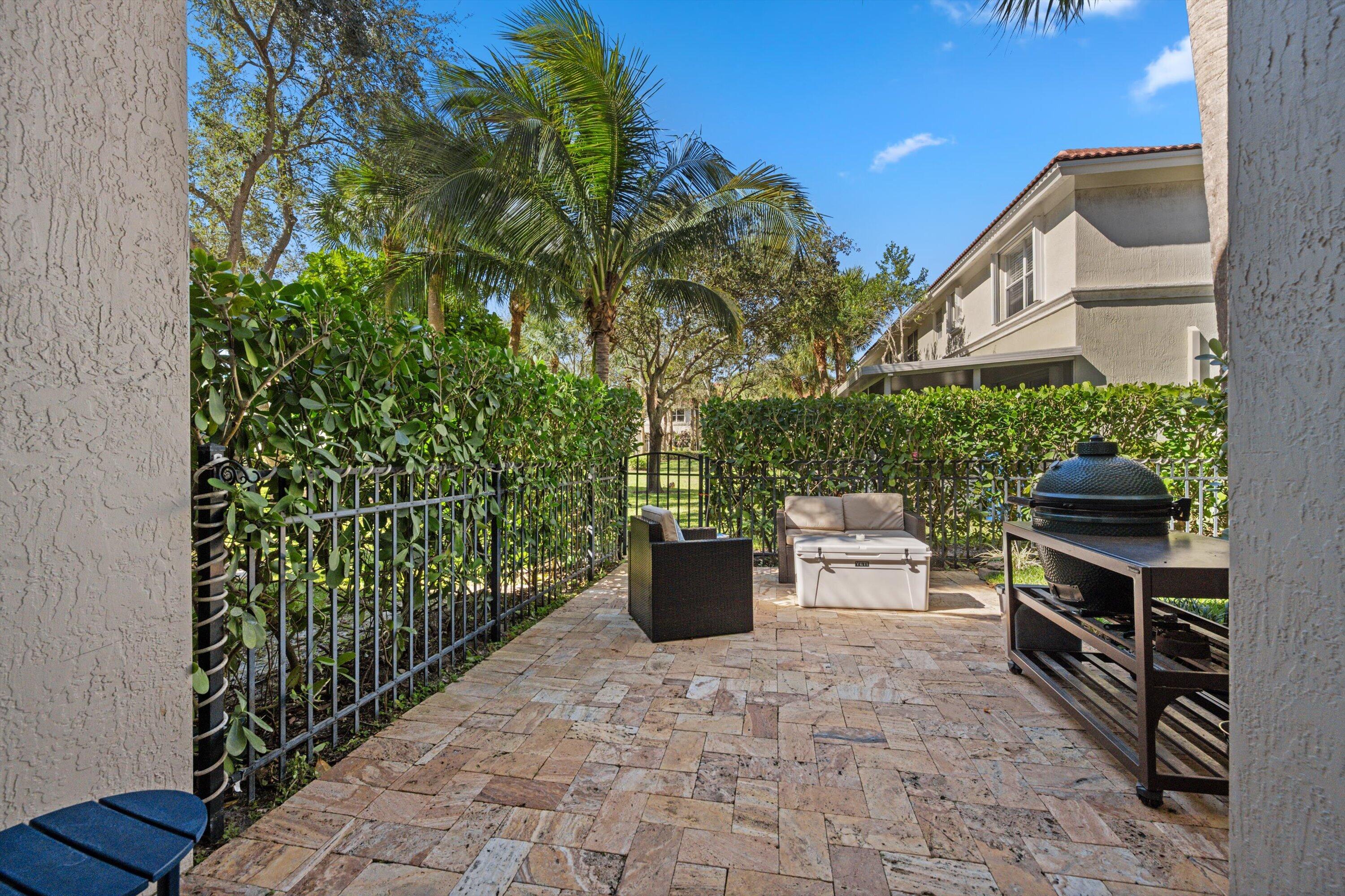 6058 Seminole Gardens Circle
