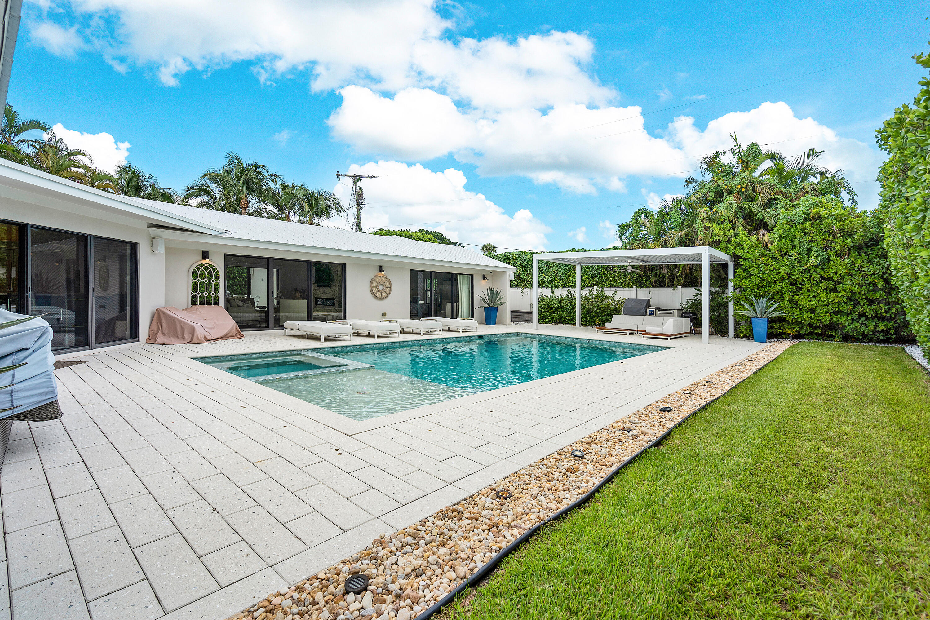 1117 Lake Drive