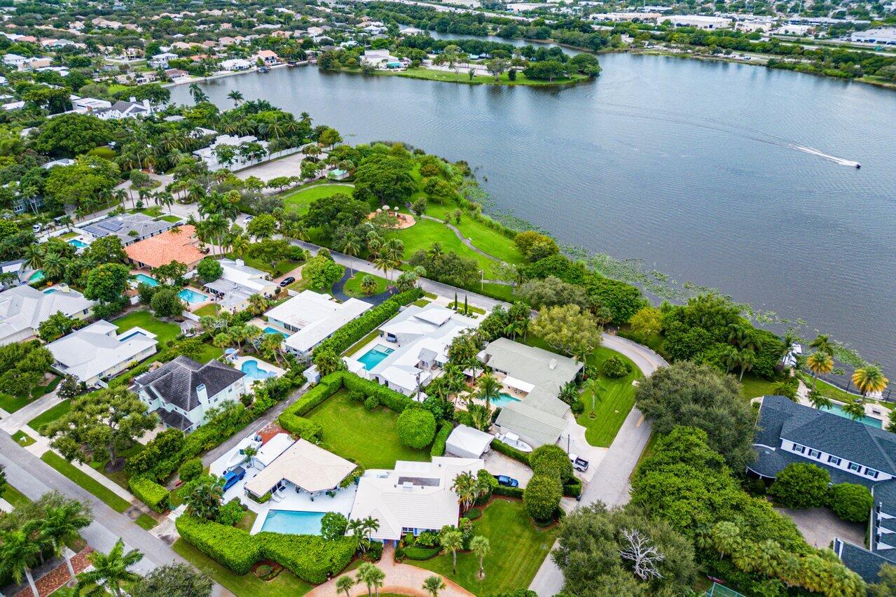 1117 Lake Drive