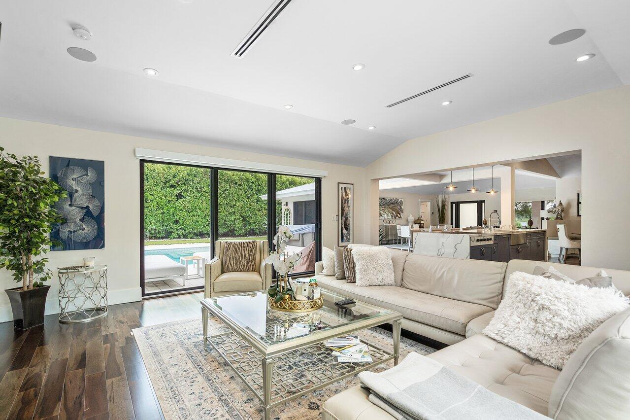 1117 Lake Drive