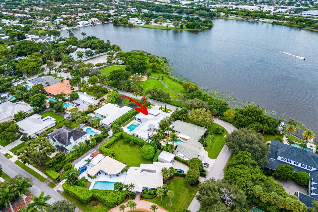 1117 Lake Drive