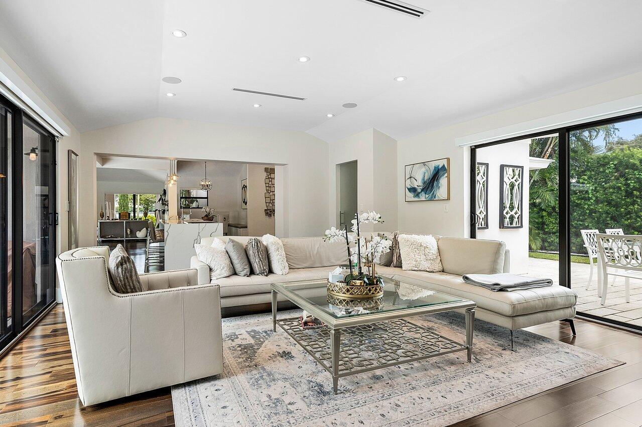 1117 Lake Drive