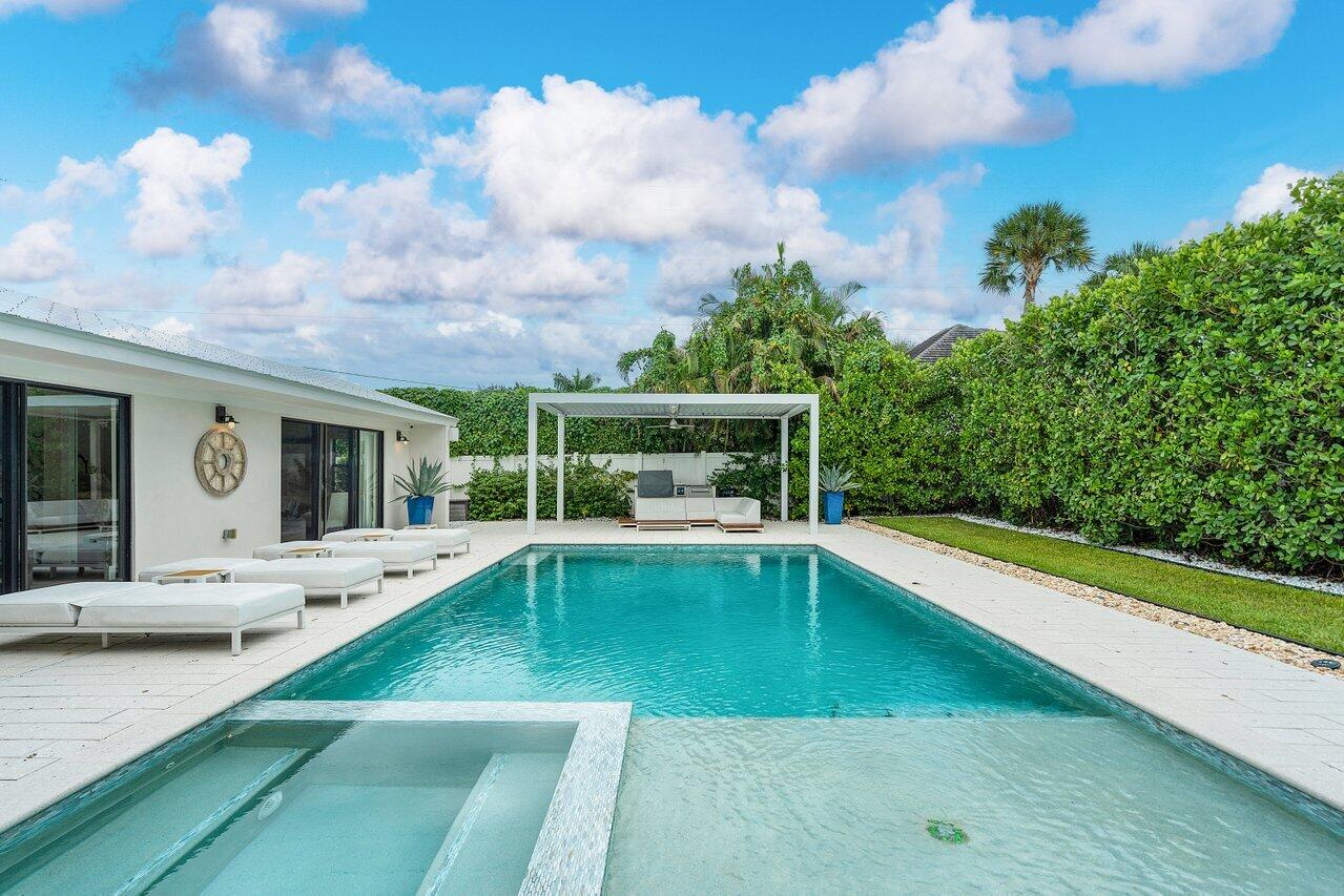1117 Lake Drive
