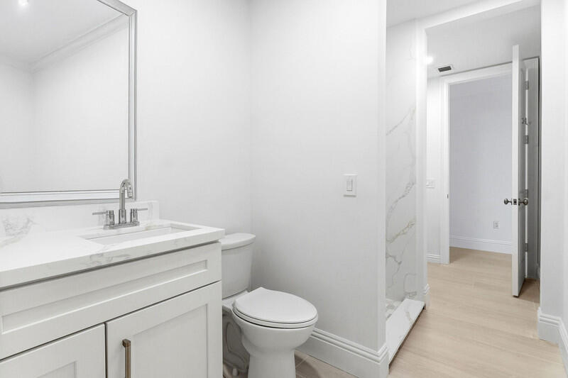 122 SE 6th Avenue 3