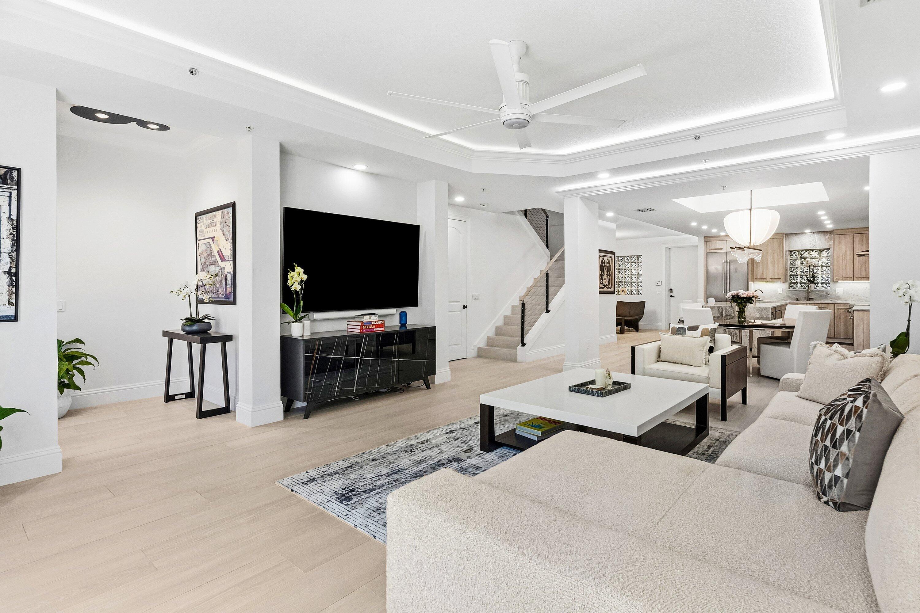 122 SE 6th Avenue 3